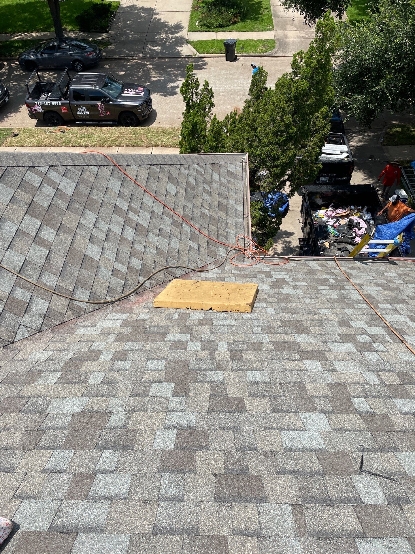 Residential Roofing Installation using Owen's Corning Duration (Lifetime) Shingles by Roof Repair Company