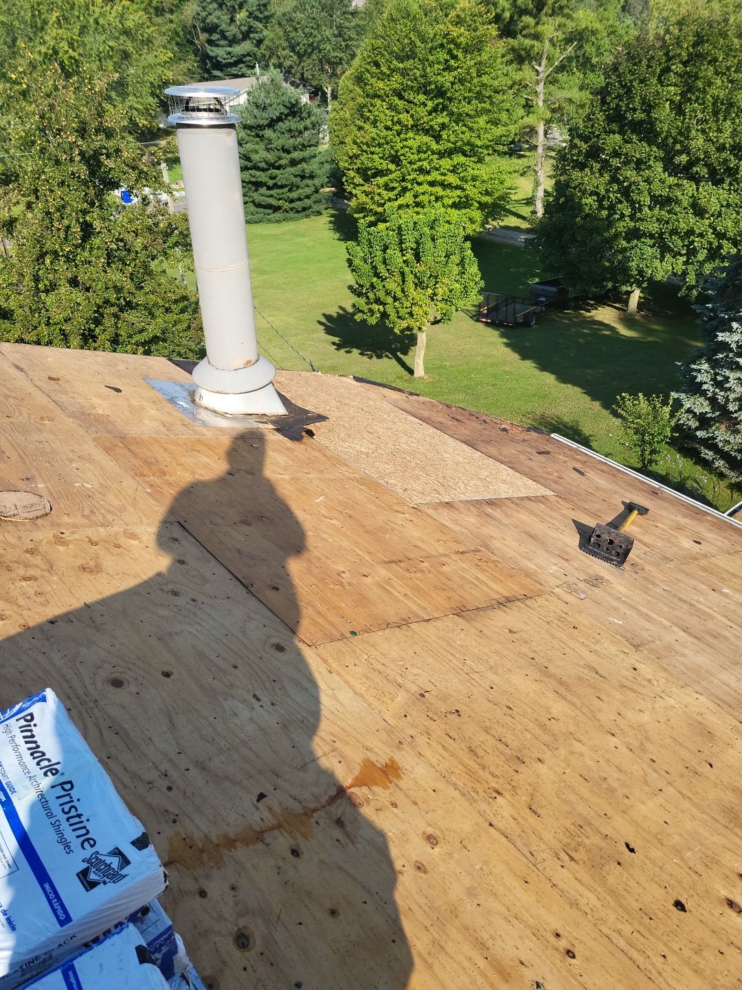ATLAS PINNACLE COLOR: BLACK SHADOW by Eagle Eye Roofing