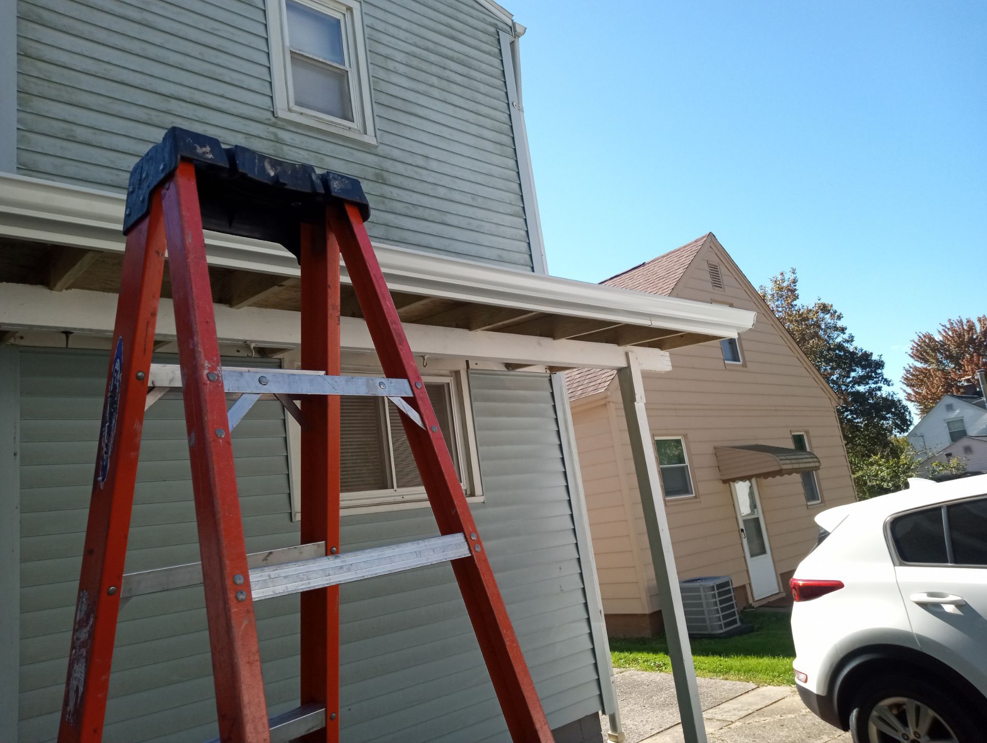 Steven Glas by Silver Leaf Contracting 