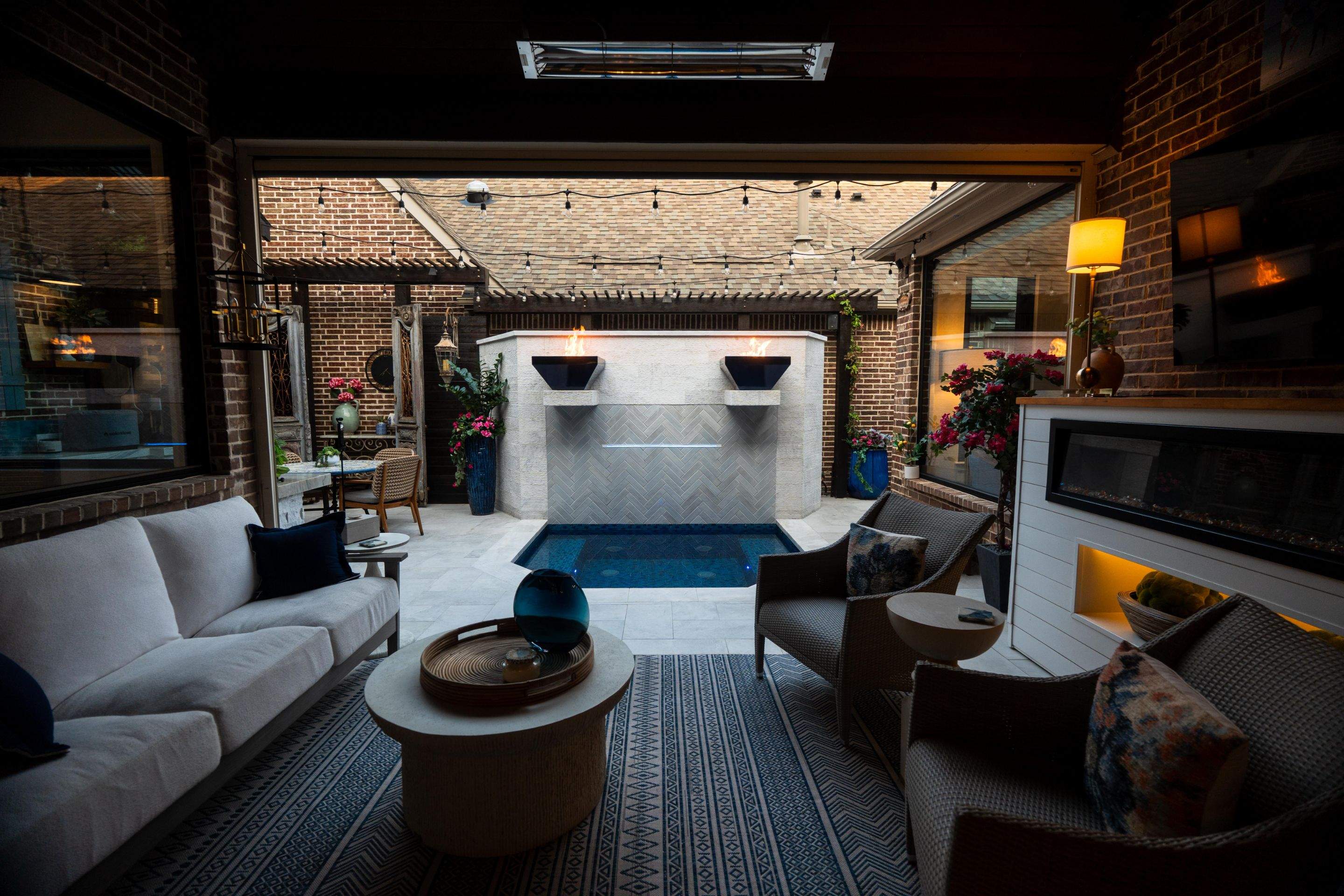 Majestic Spool by Pinnacle Pools and Spas - DFW