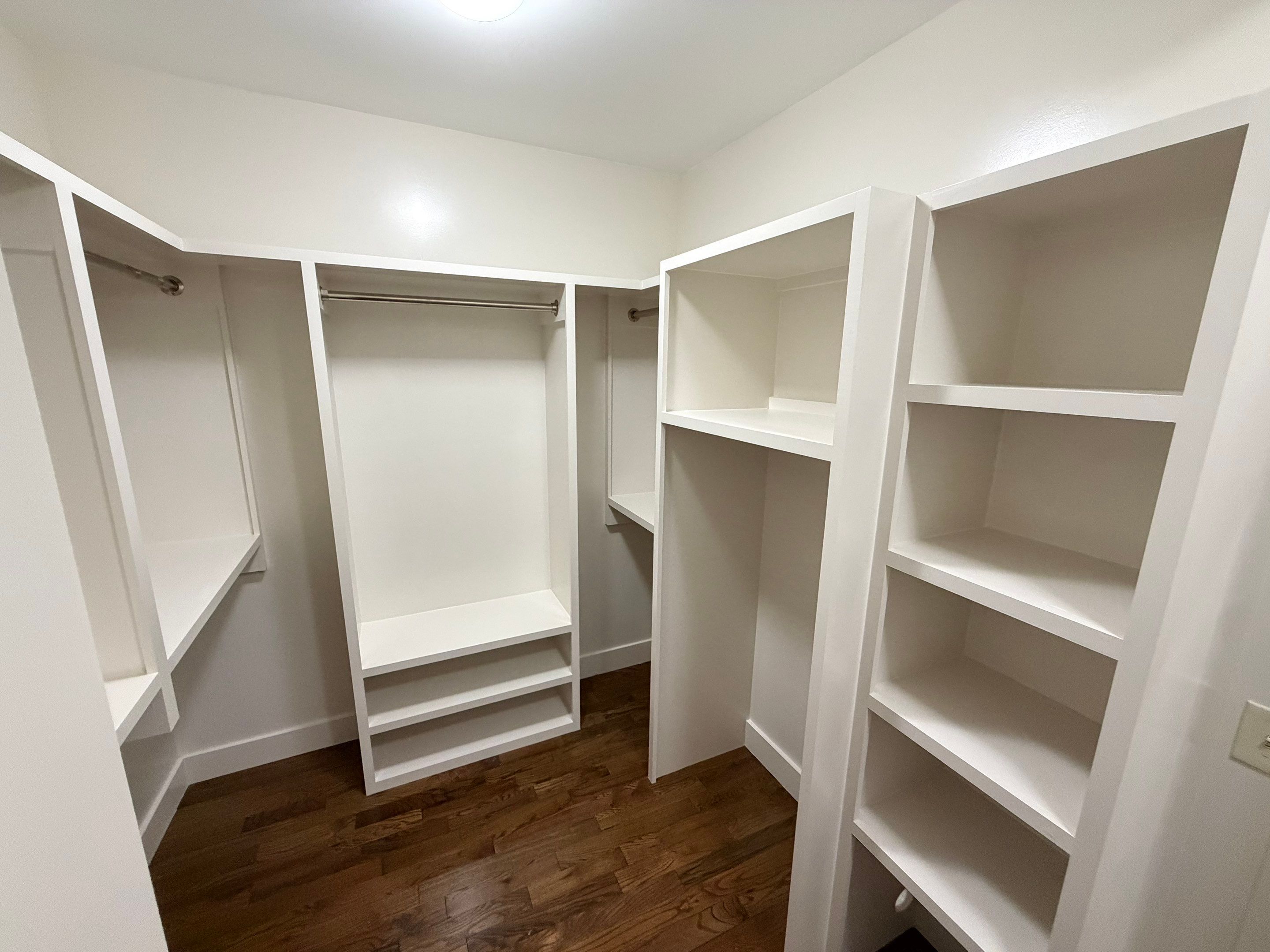 Custom Closet in Brentwood by Music City Improvements