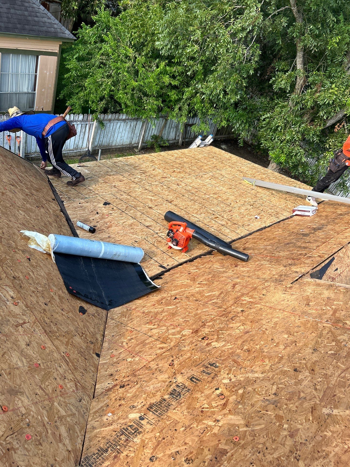 Residential Roofing Installation using Owen's Corning Duration (Lifetime) Shingles by Roof Repair Company