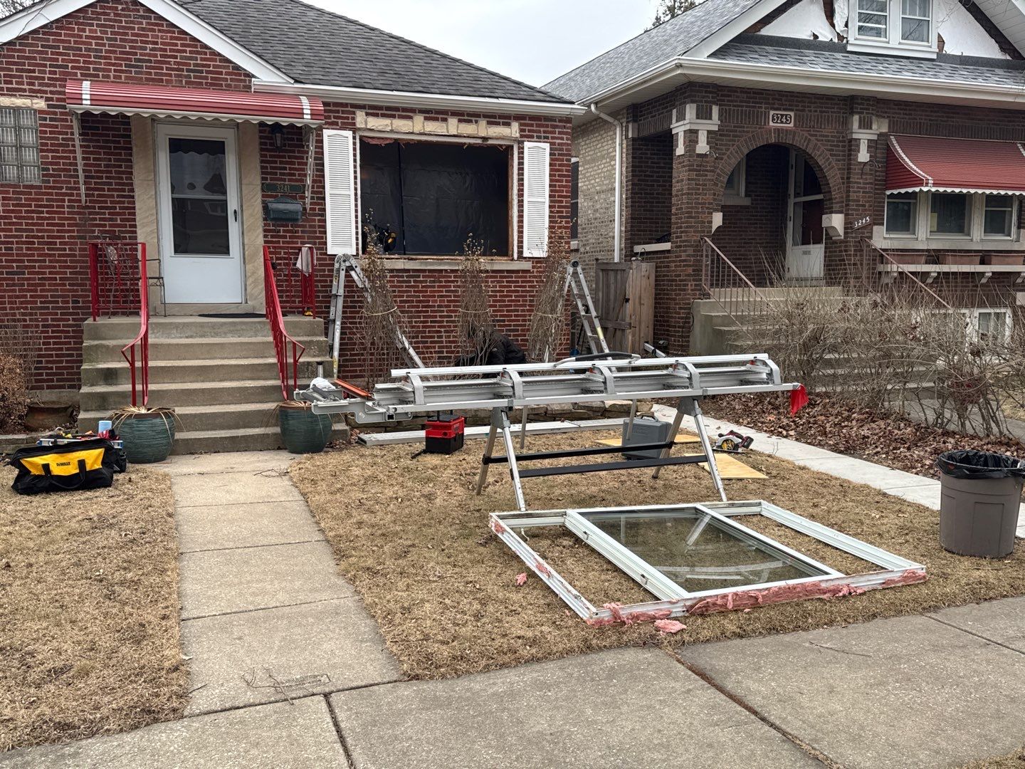 Picture window replacement using Lang Exterior Windows by Shingle Company Construction, Inc