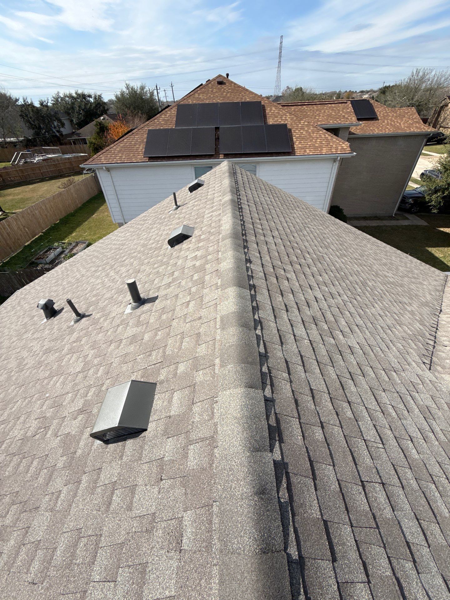 GAF Natural Shadow - Weathered Wood by Elite Roofing LLC