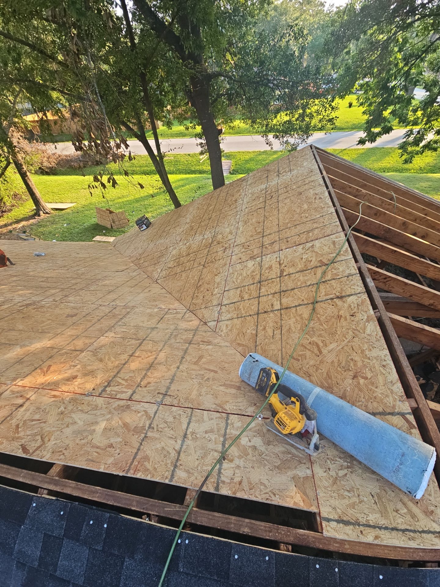 Residential Roofing Installation using Owen's Corning Duration (Lifetime) Shingles by Roof Repair Company