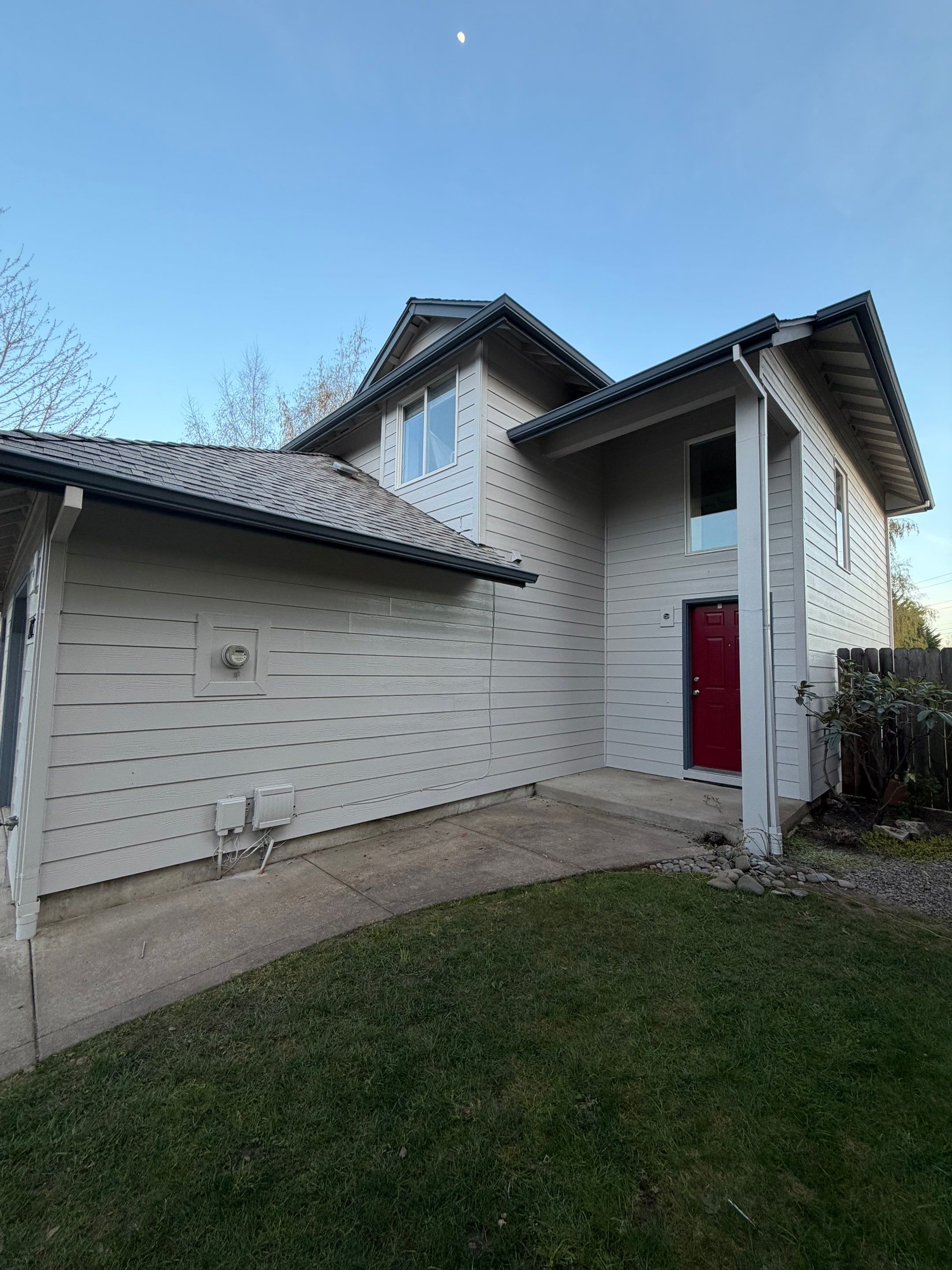 Exterior House Painting by Handyman State LLC