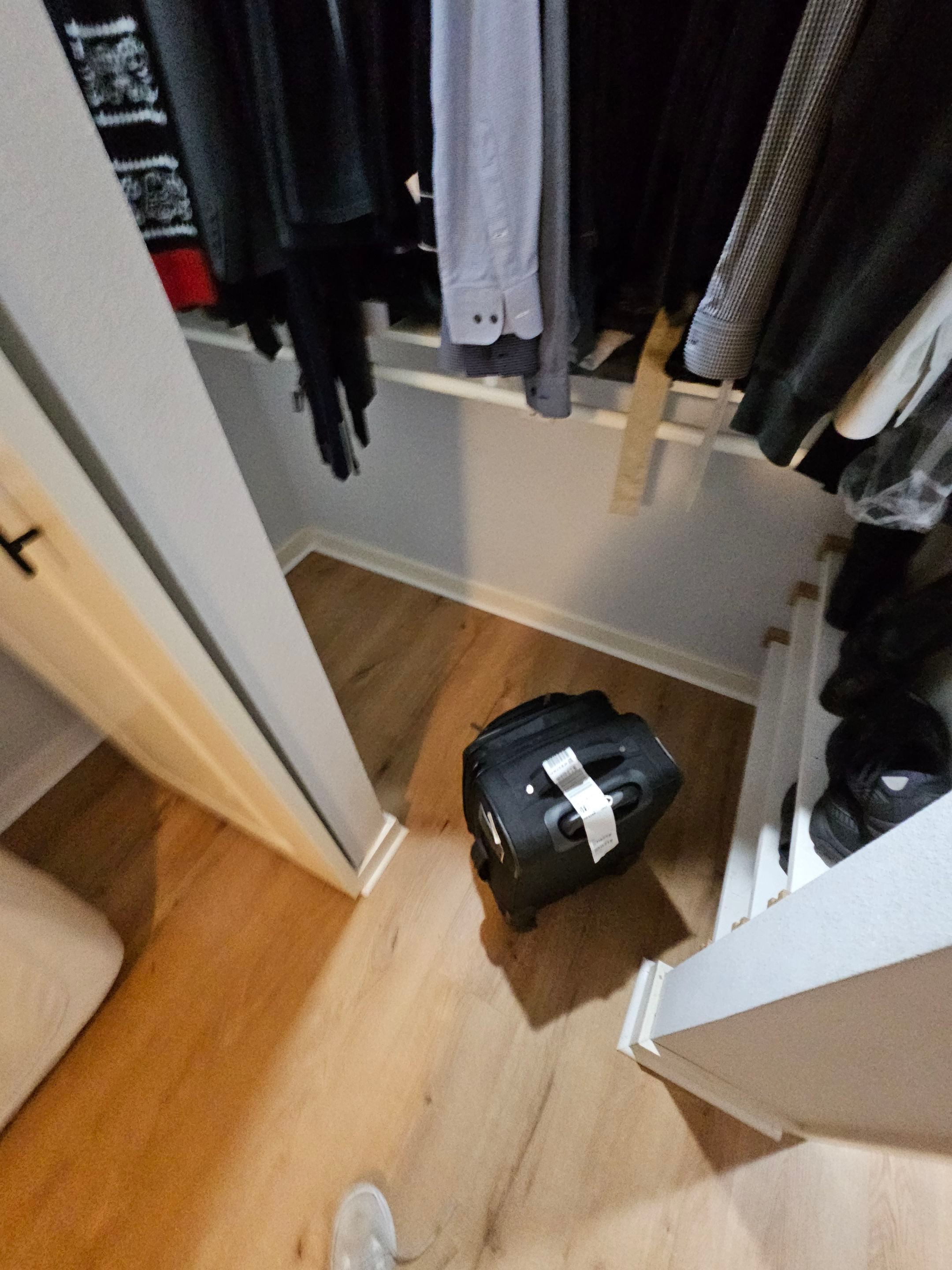 Laminate floor & fence by EL-GC LLC 