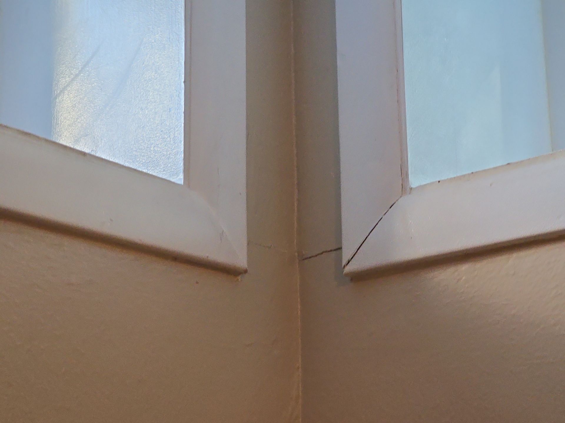 Embedded Fiber Reinforcement by Toledo Basement Repair 