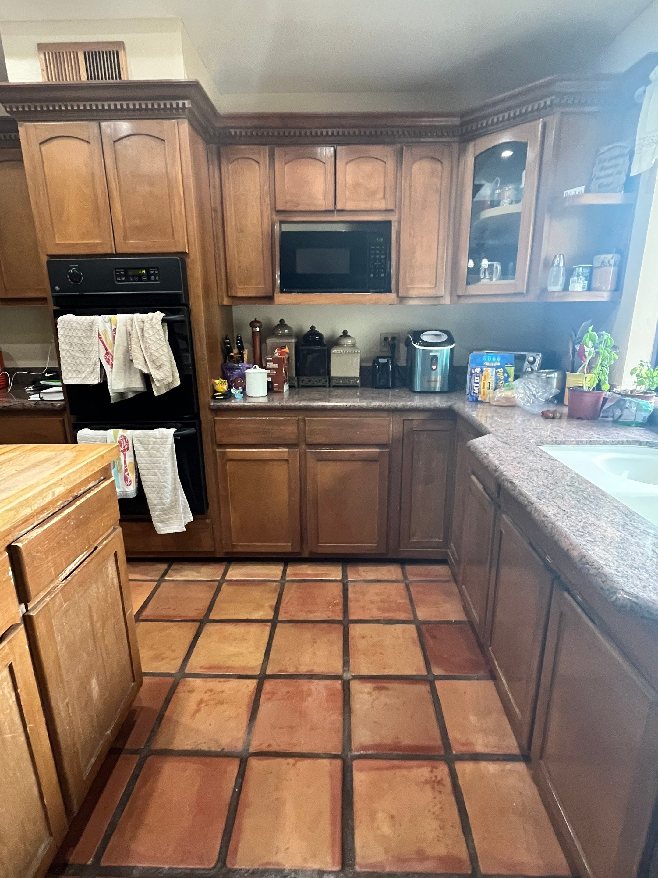 Snell Cabinet Refinishing by Fresh Coat