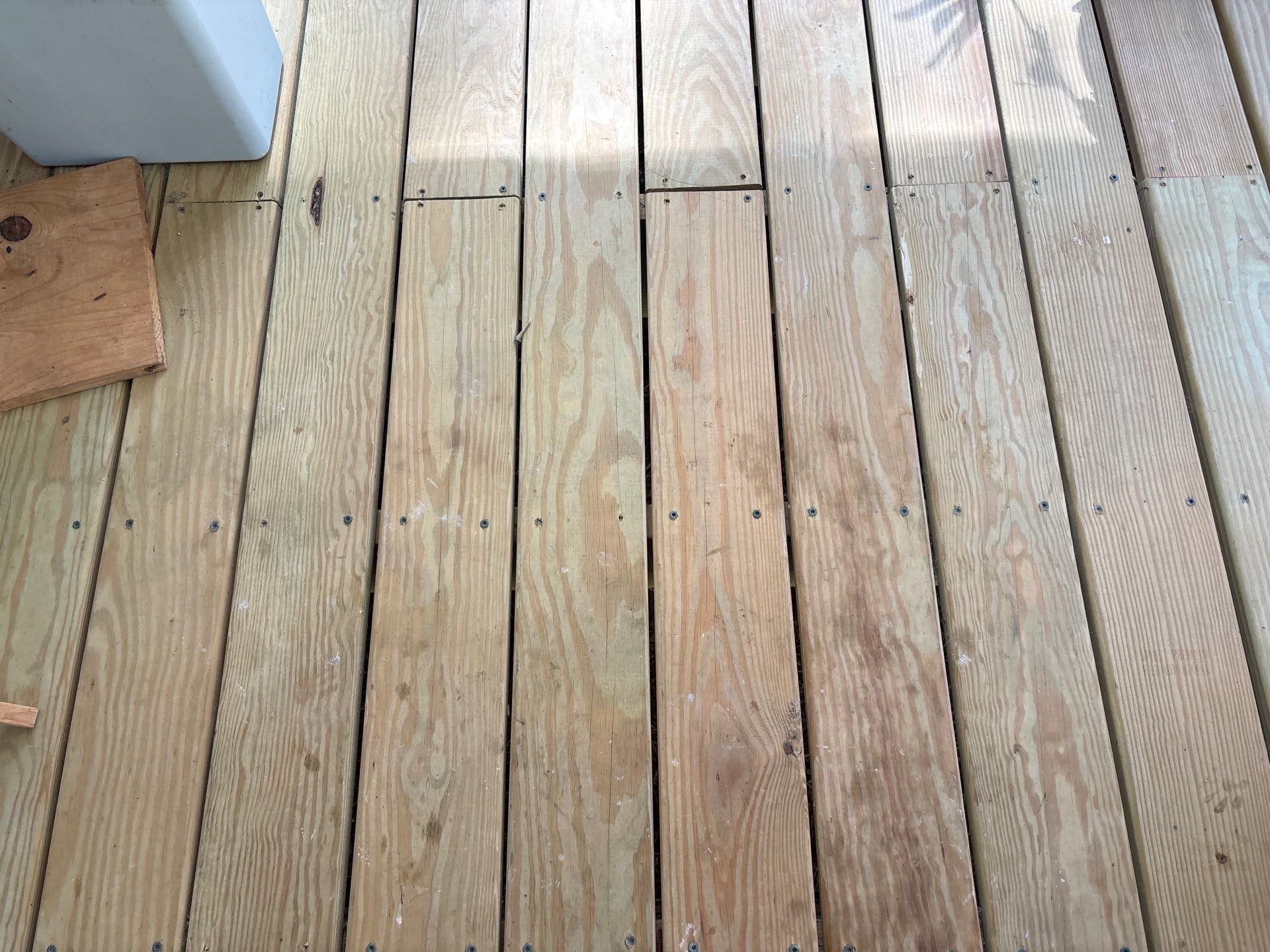 Wood Deck using Wood Sealant by DuraSeal