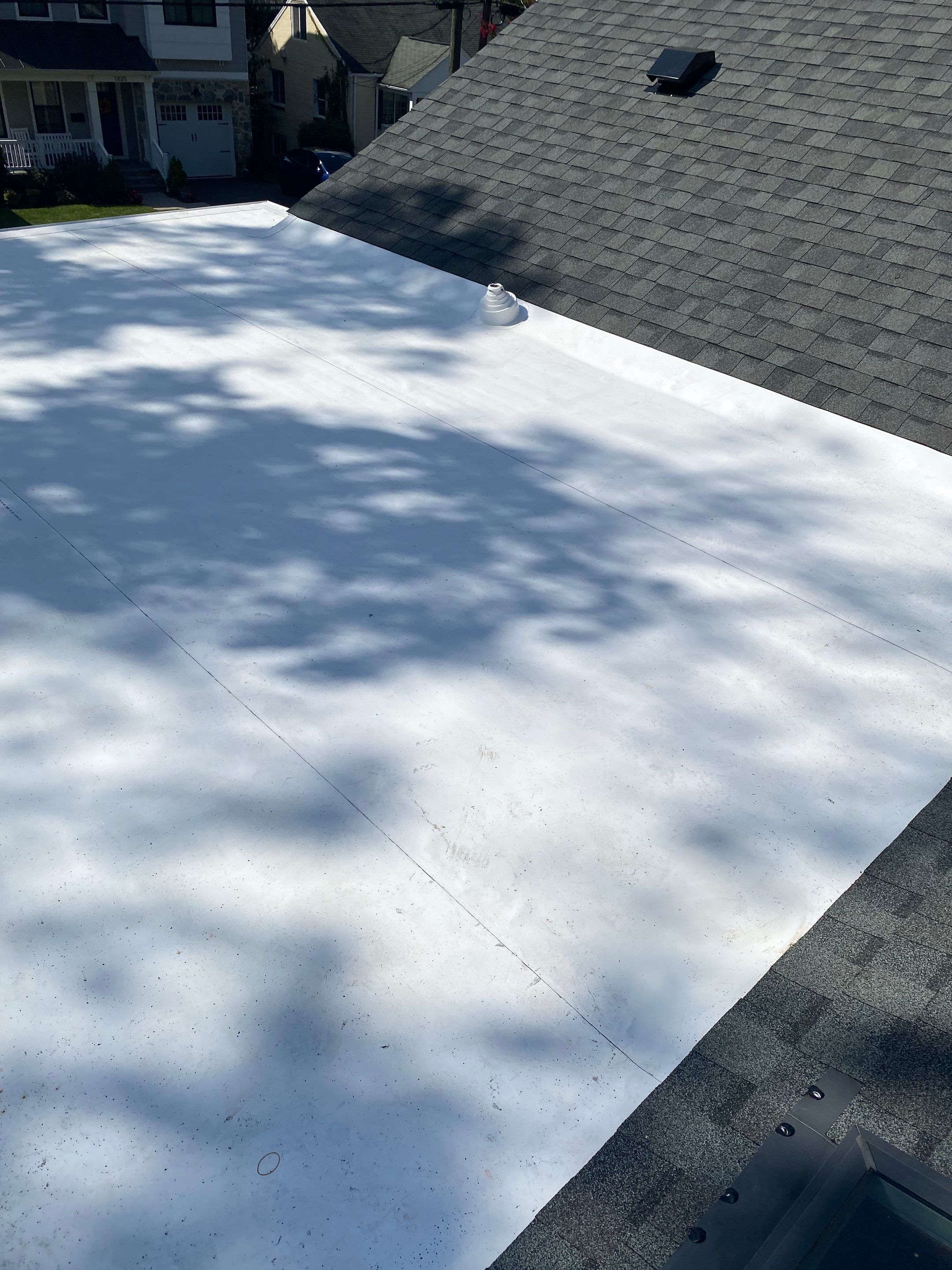 Arlington: CertainTeed Landmark Designer Shingles in Colonial Slate by RM Banning, Inc.