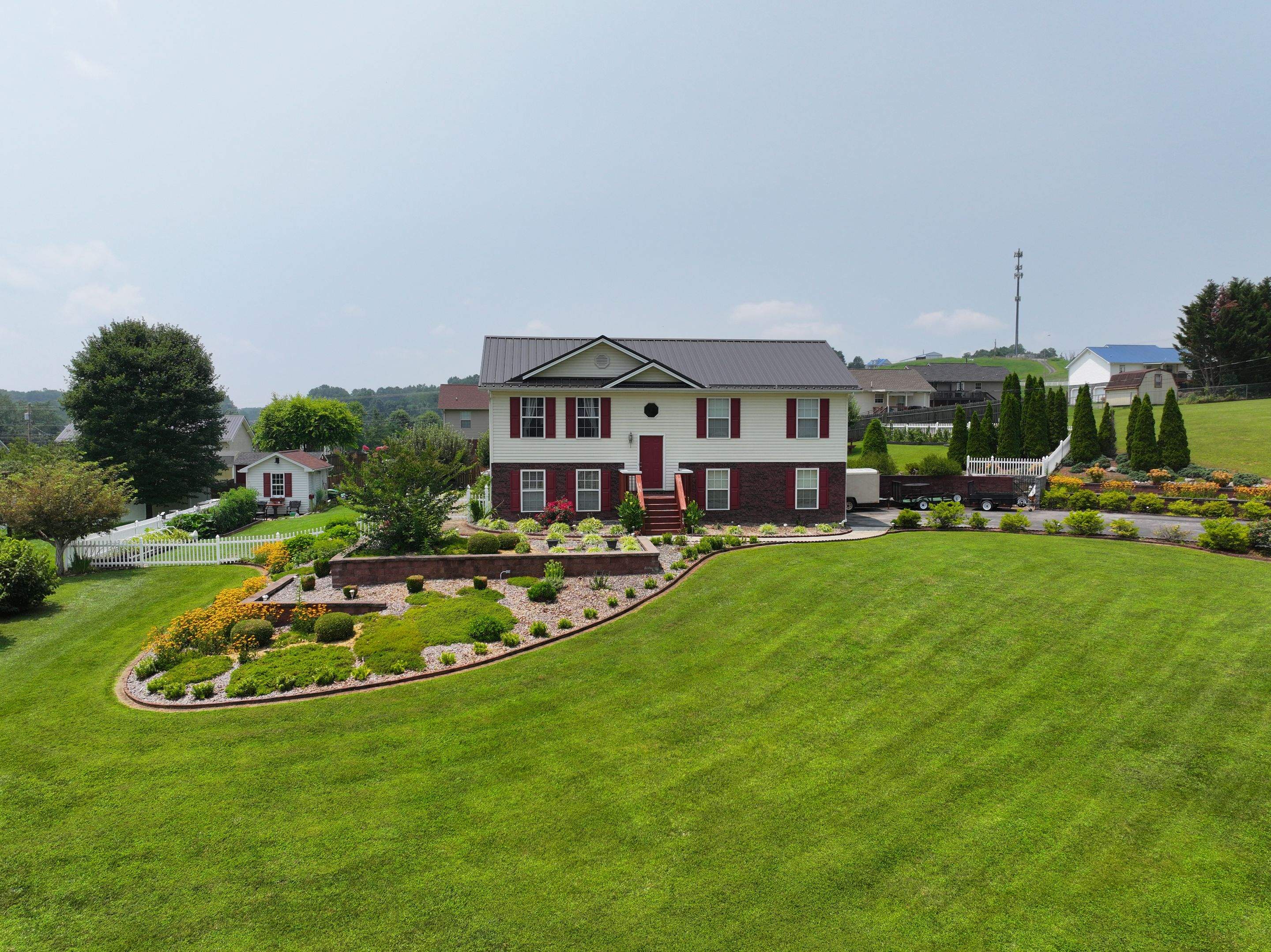 Cankovic Residence by Omnia Roofing