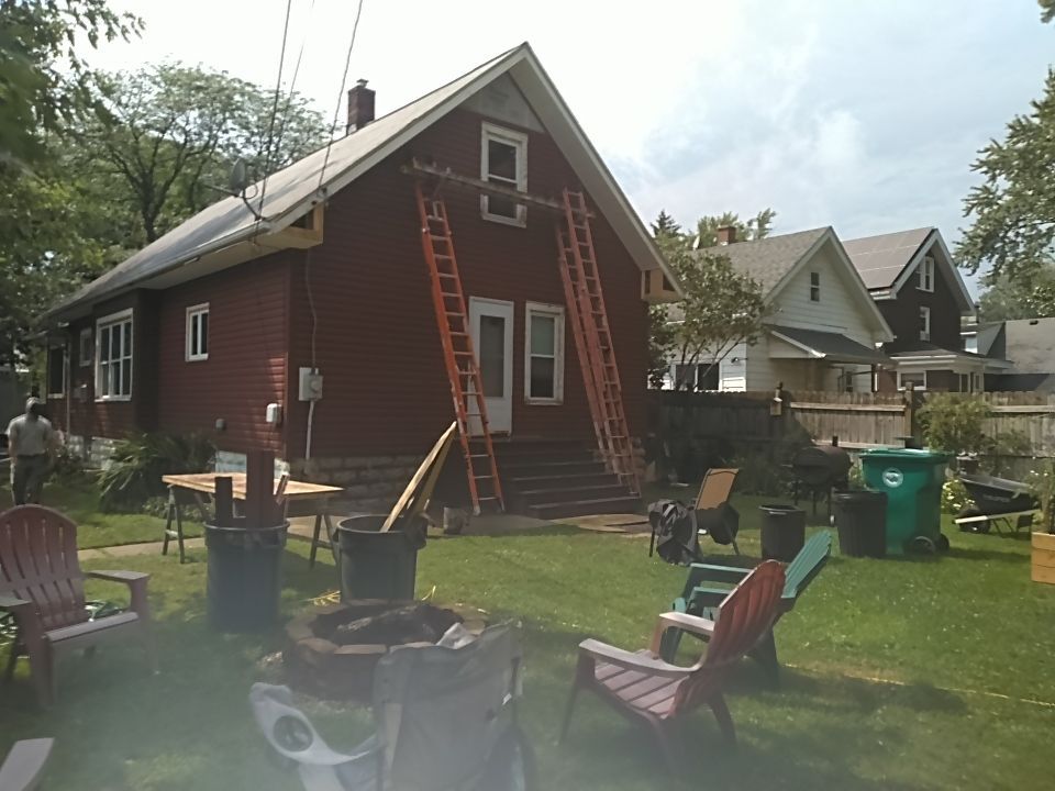 Exterior Siding and Window Replacement by Ivy Lea Construction