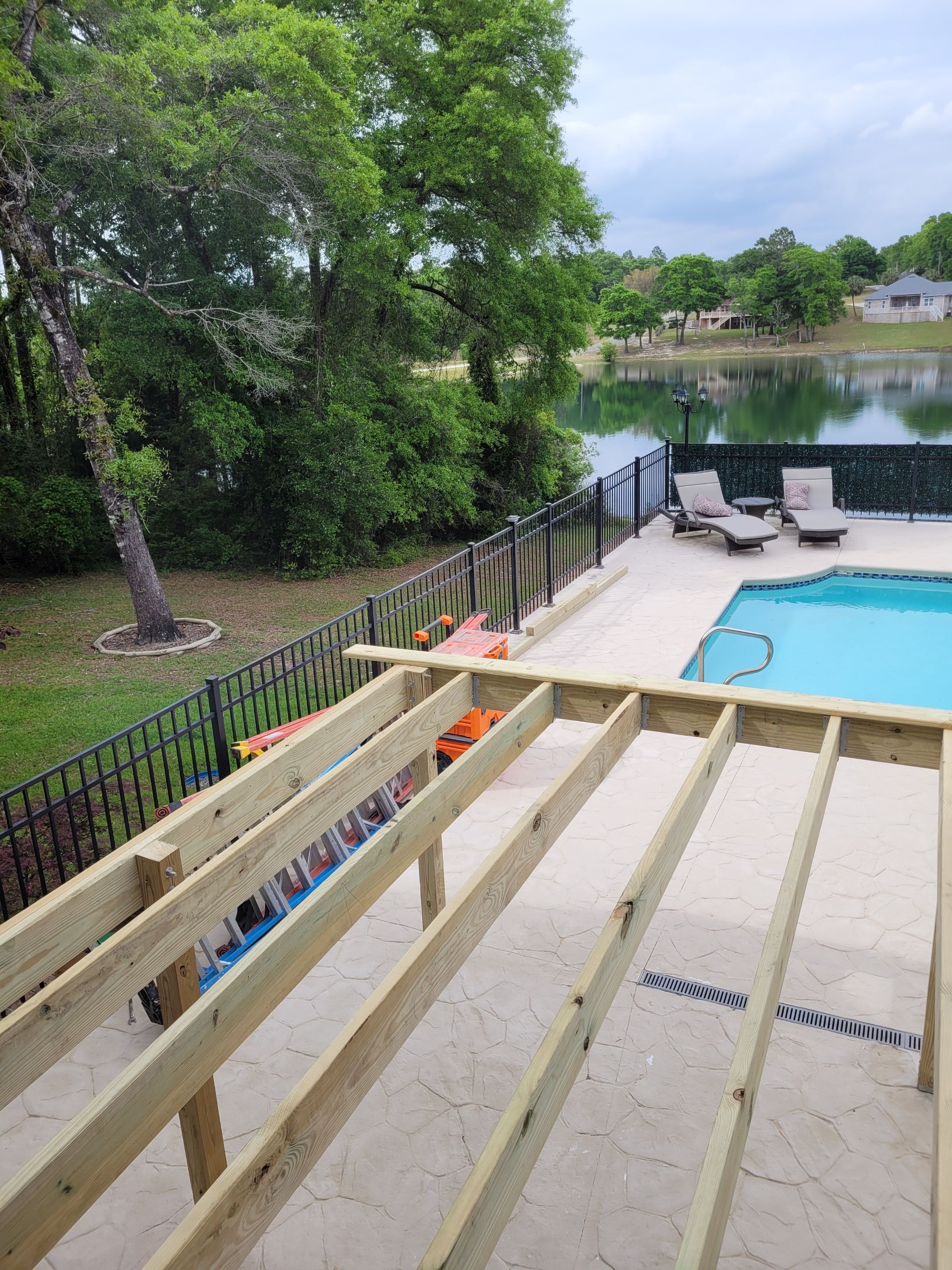 Elevated Screen Room in Crestview by Titan Sunrooms