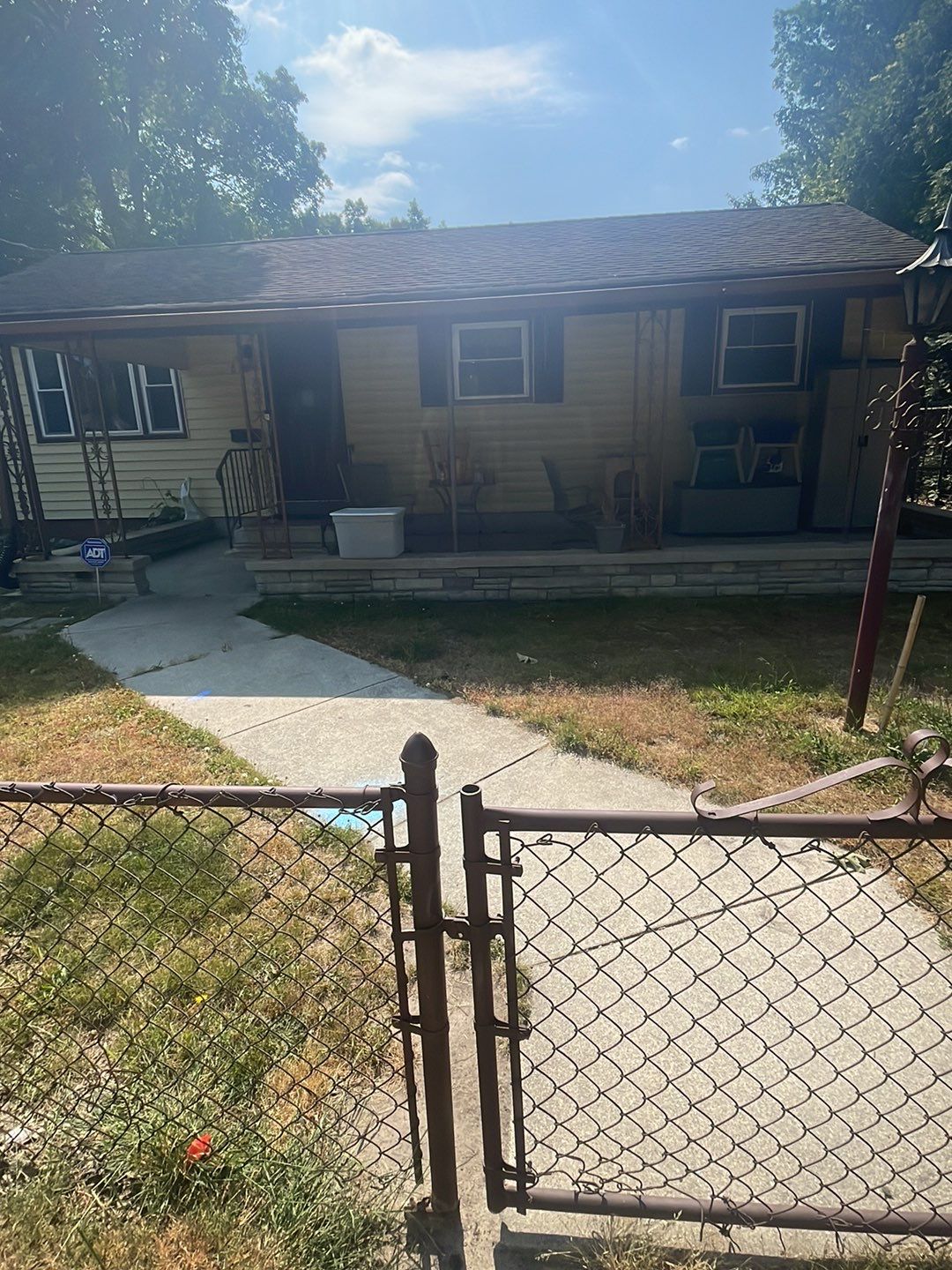 House, Deck & Concrete Cleaning by SJ Exterior