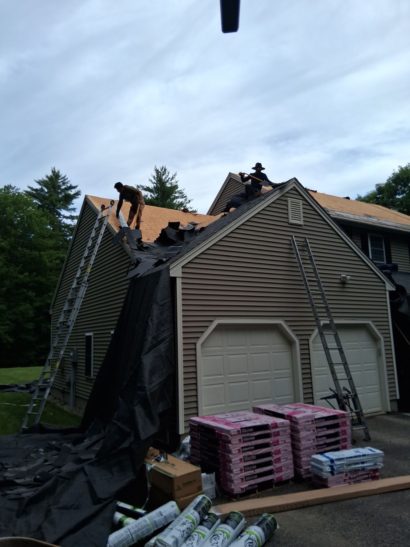 Residential Roofing Installation Featuring Owens Corning Duration Shingles in Deerfield by Tall pine roofing