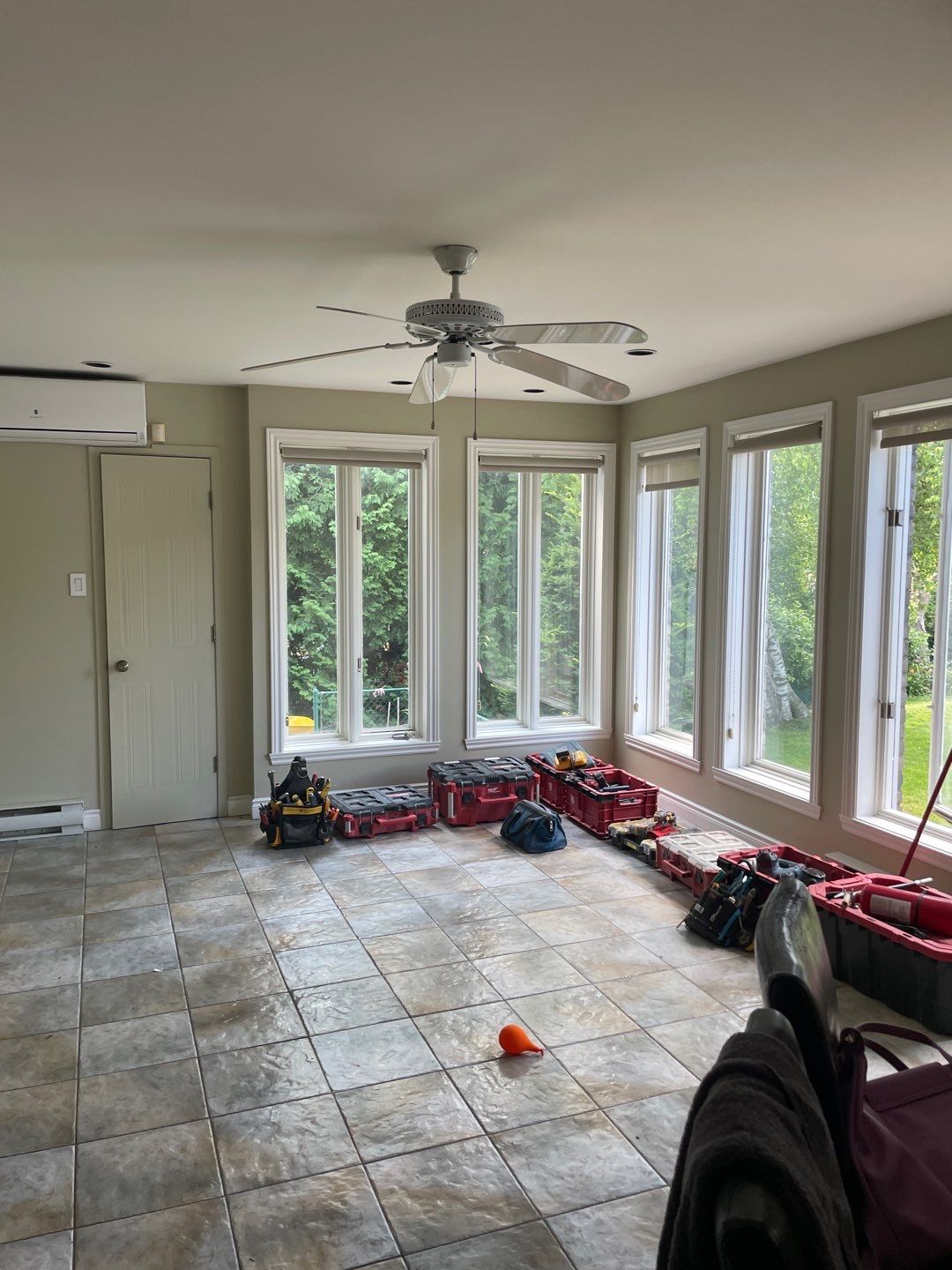 Full house reno by Eco-Nature Construction Inc.