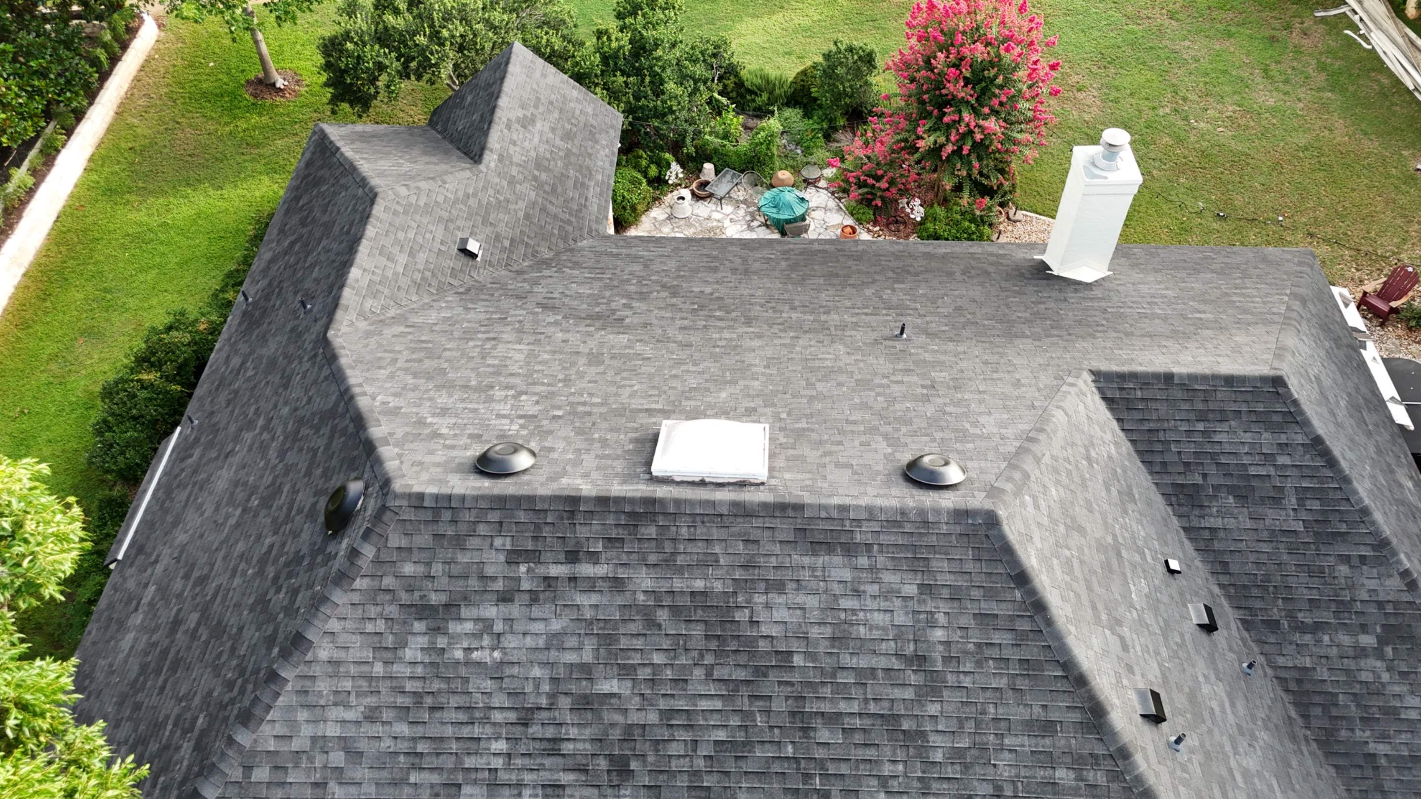 Brilliant Black - Malarkey Vista by RoofsOnly.com