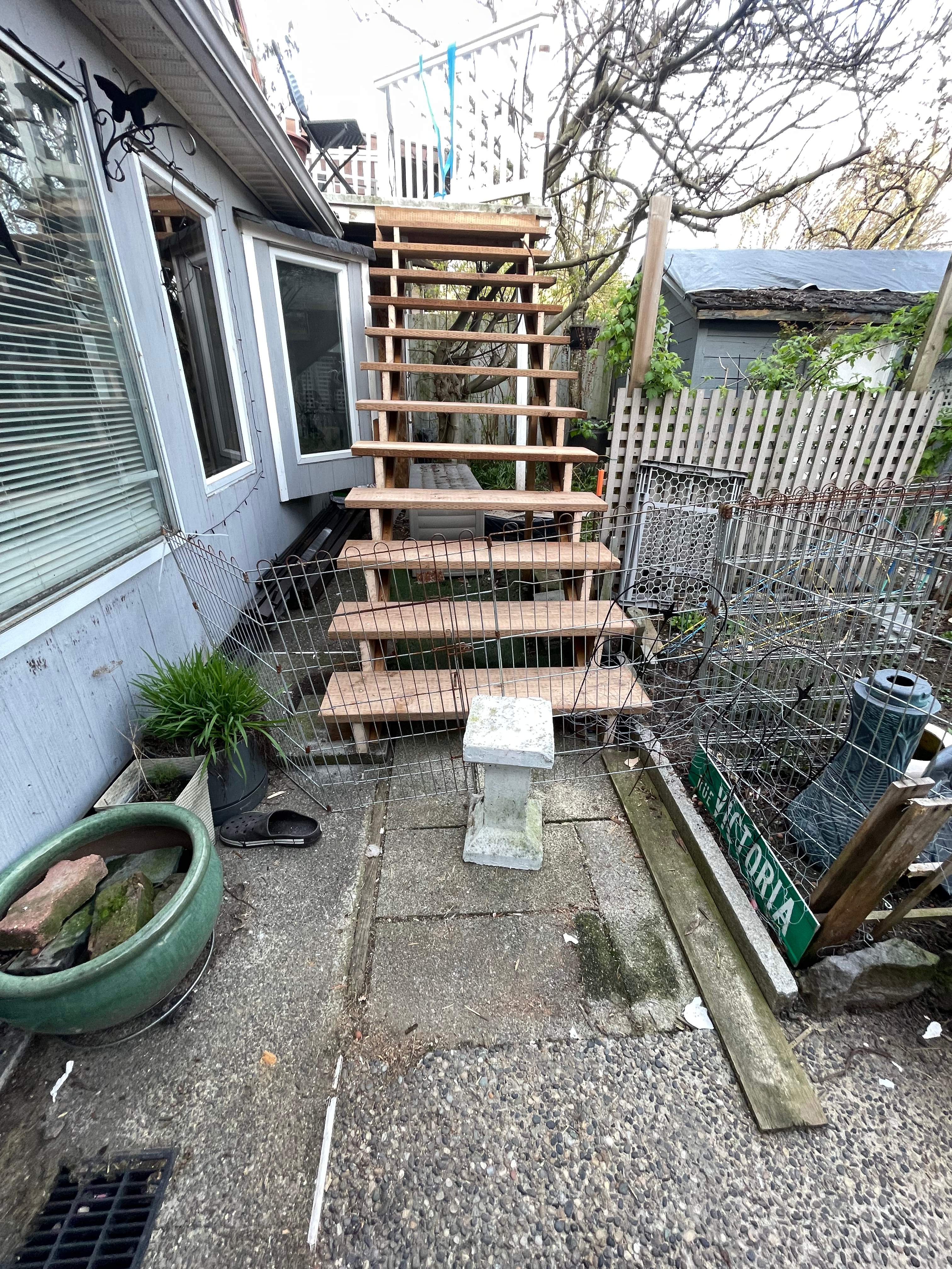New Deck & New Set Of Stairs by YVR Construction Group