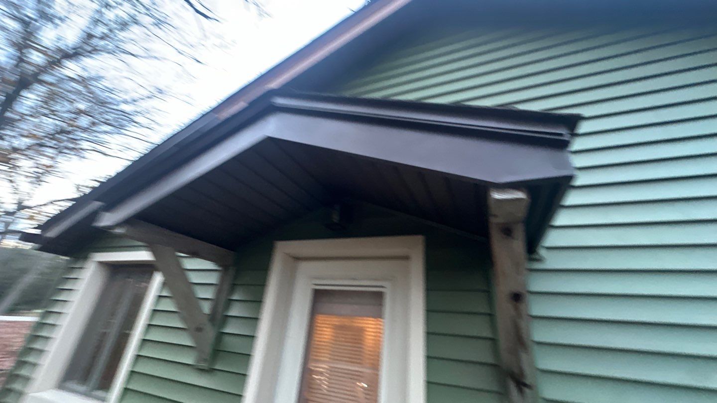 Siding Replacement using CertainTeed Restoration Classis D4 by 180 Contractors