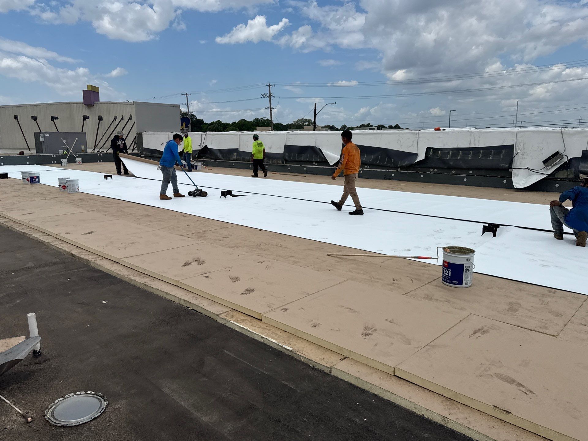 TPO Membrane Roof Replacement for Memphis Commercial Retail Center by Cool Roofs