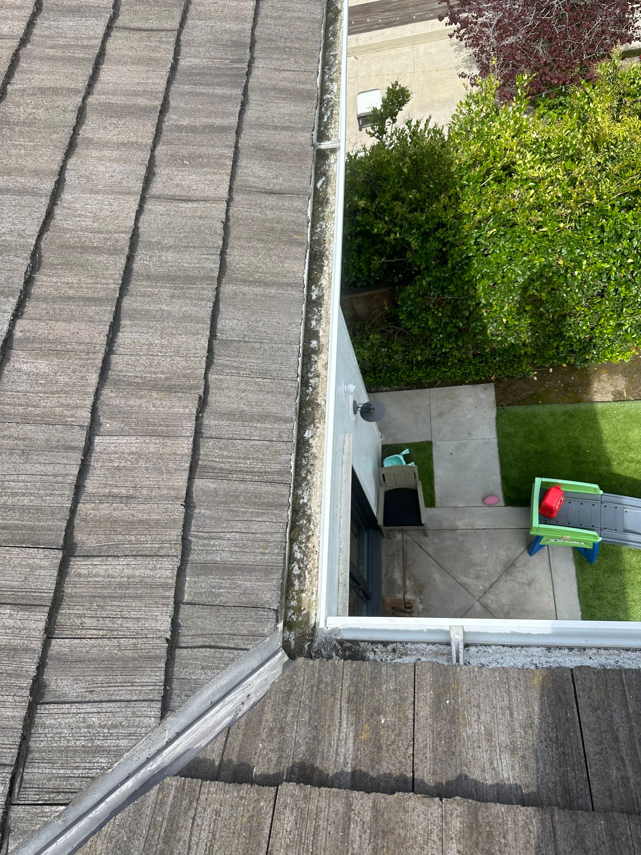 Rust Removal in Newport Beach - Concrete Cleaning by Property Cleaning Experts