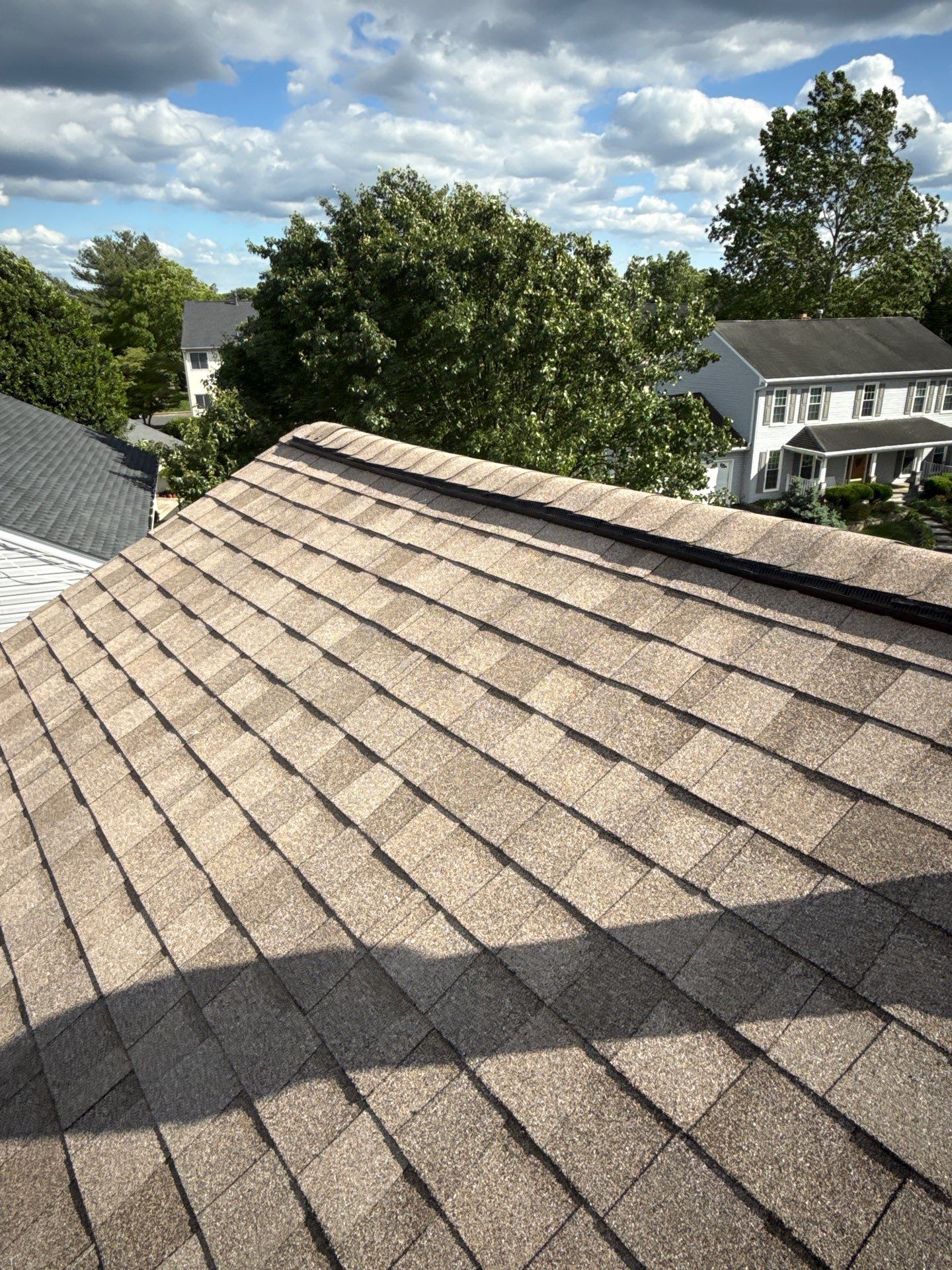 Fairfax: Residential Roof Replacement with CertainTeed Landmark Shingles in Sunrise Cedar by RM Banning, Inc.