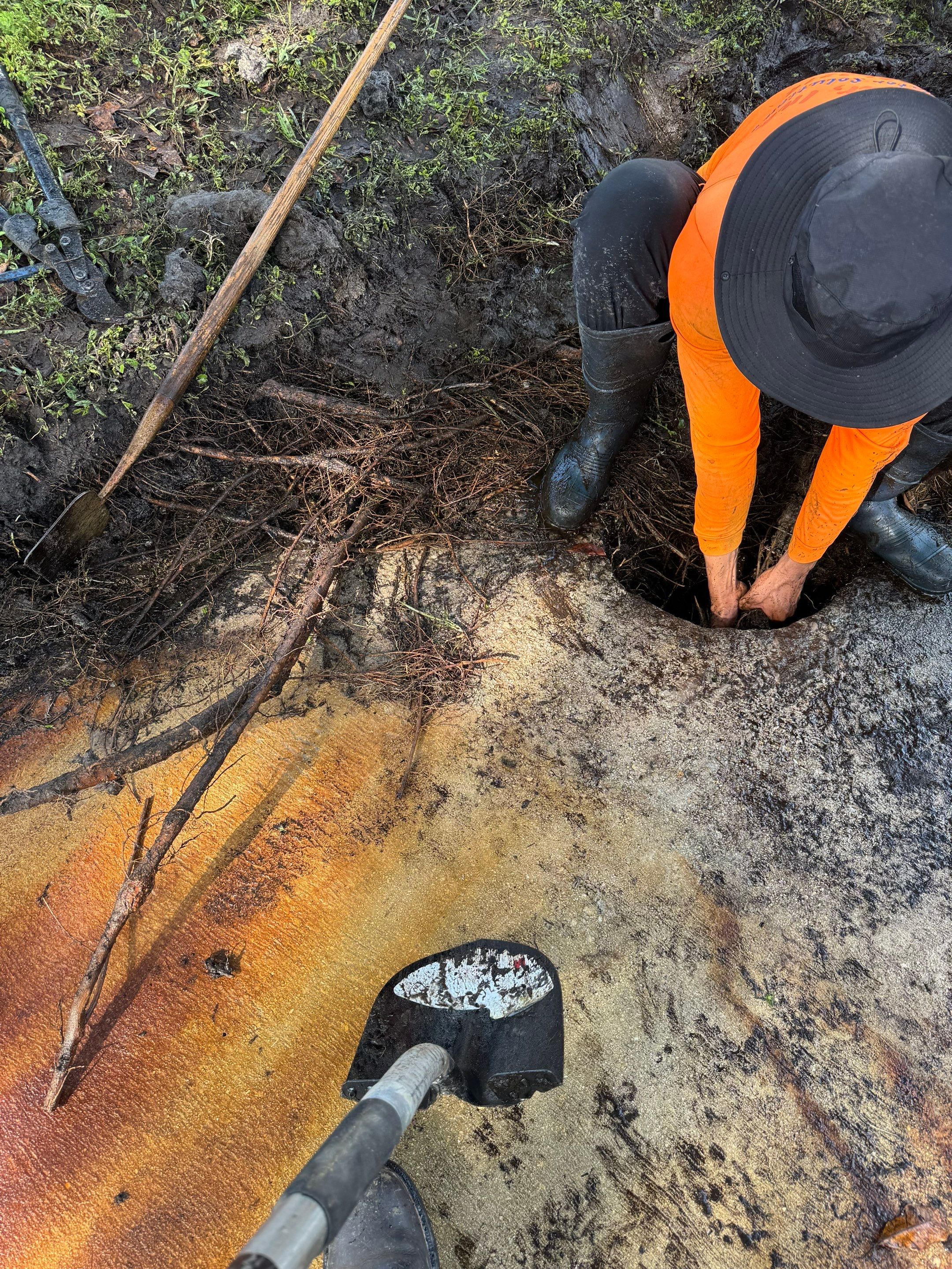 Culvert Cleaning at Bank of America on Marco by APS Power & Water