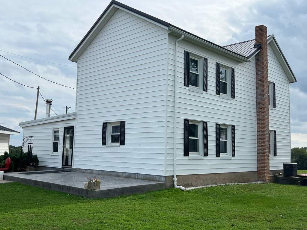 Exterior Flaking Siding - Overhaul by Grandview Painting