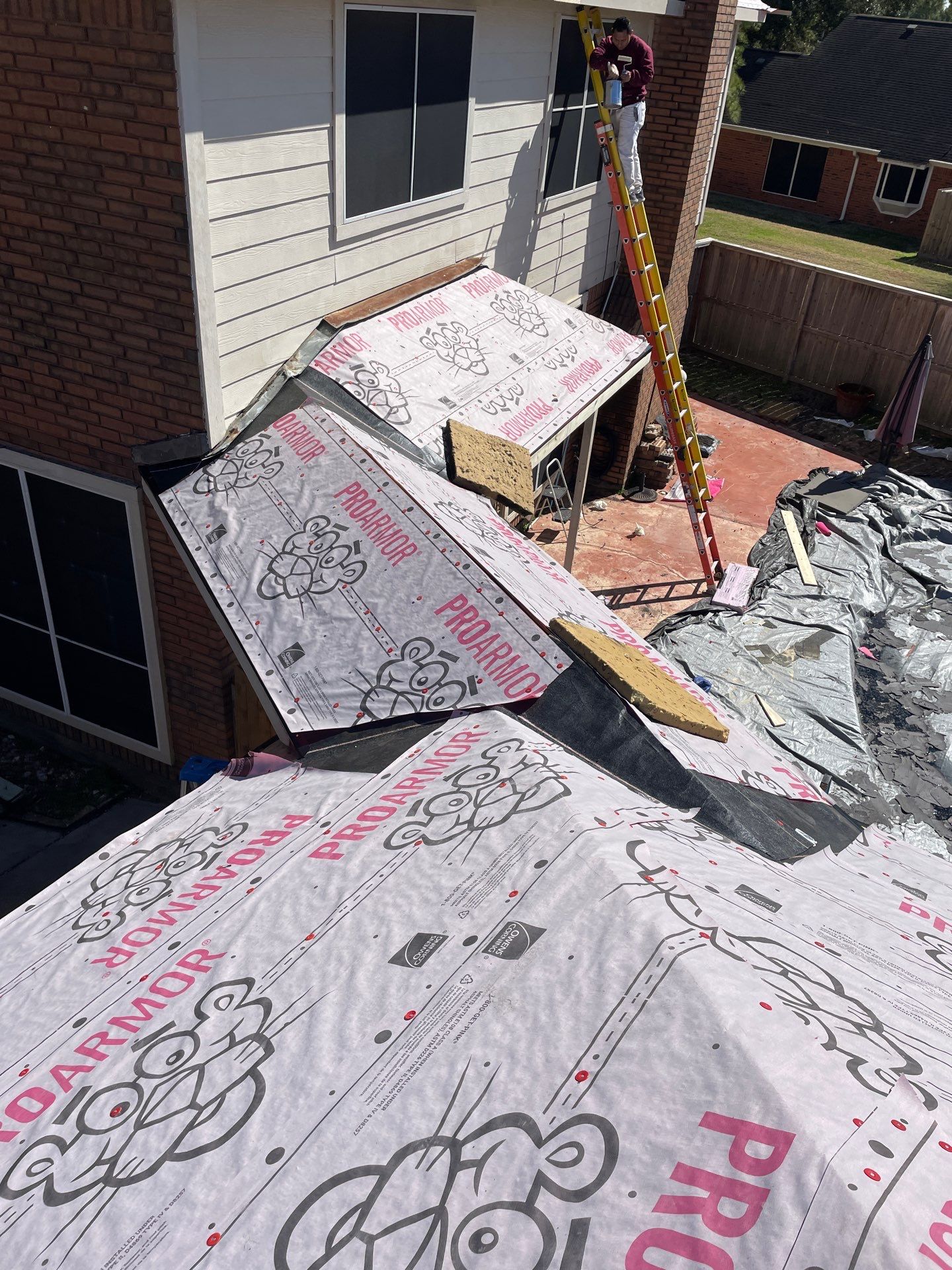 Residential Roofing Installation using Owen's Corning Duration (Lifetime) Shingles by Roof Repair Company