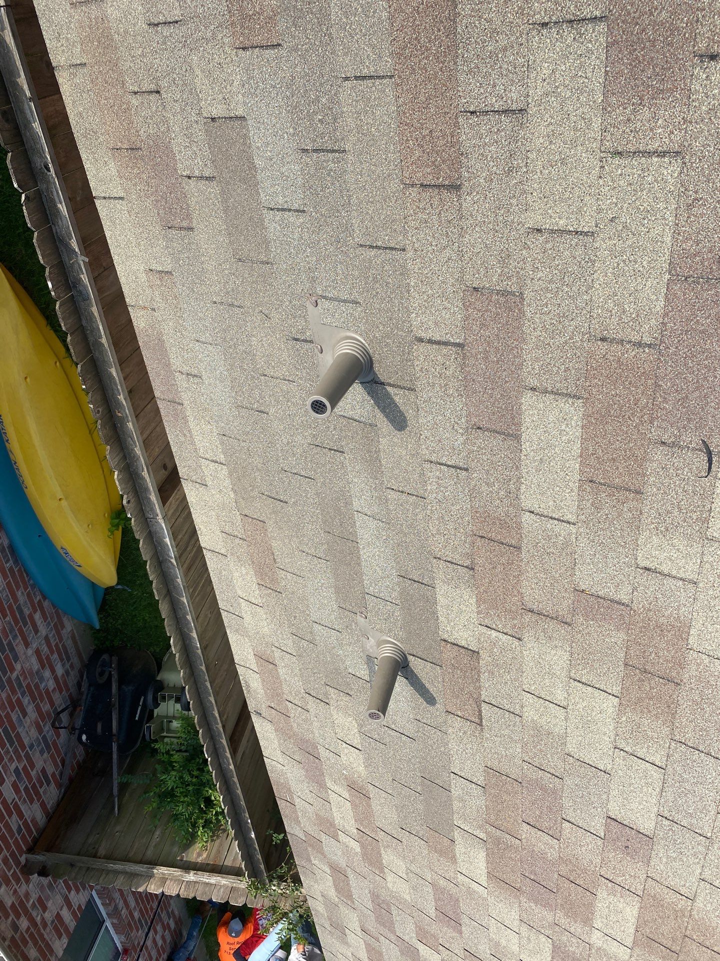 Hail Damage using Owen's Corning Duration (Lifetime) Shingles by Roof Repair Company
