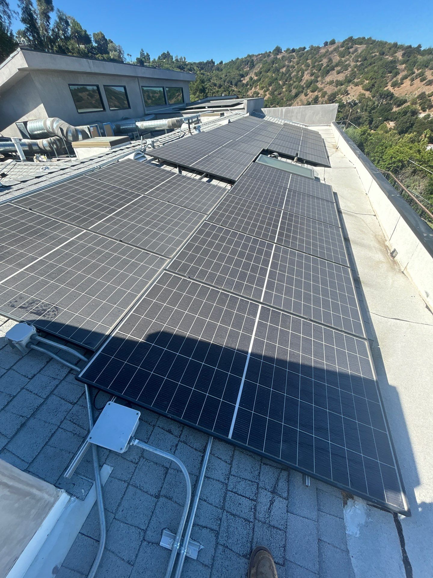 4019 Deervale Dr Sherman Oaks by Solar Discovery