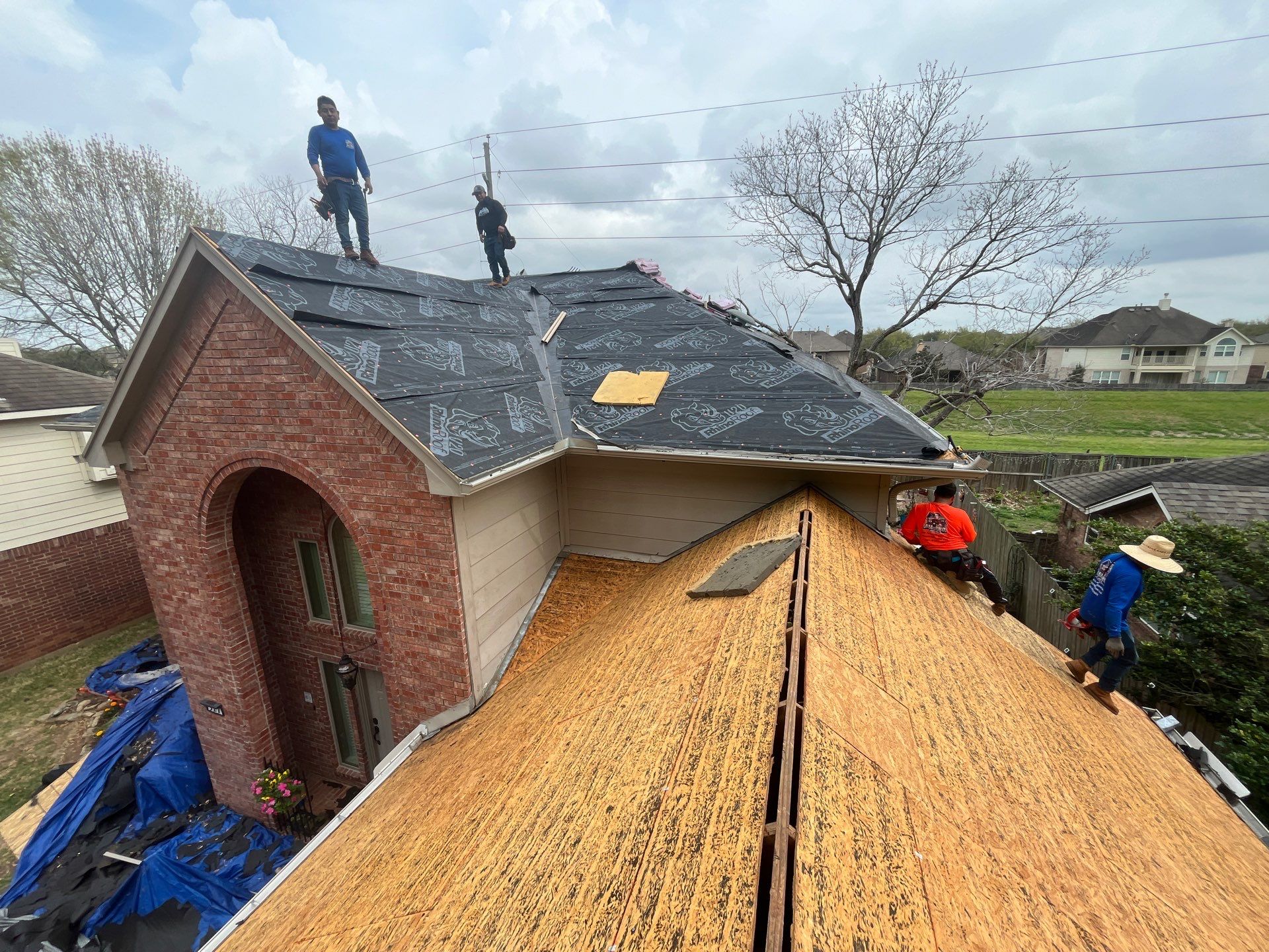 Residential Roofing Installation using Owen's Corning Duration (Lifetime) Shingles by Roof Repair Company