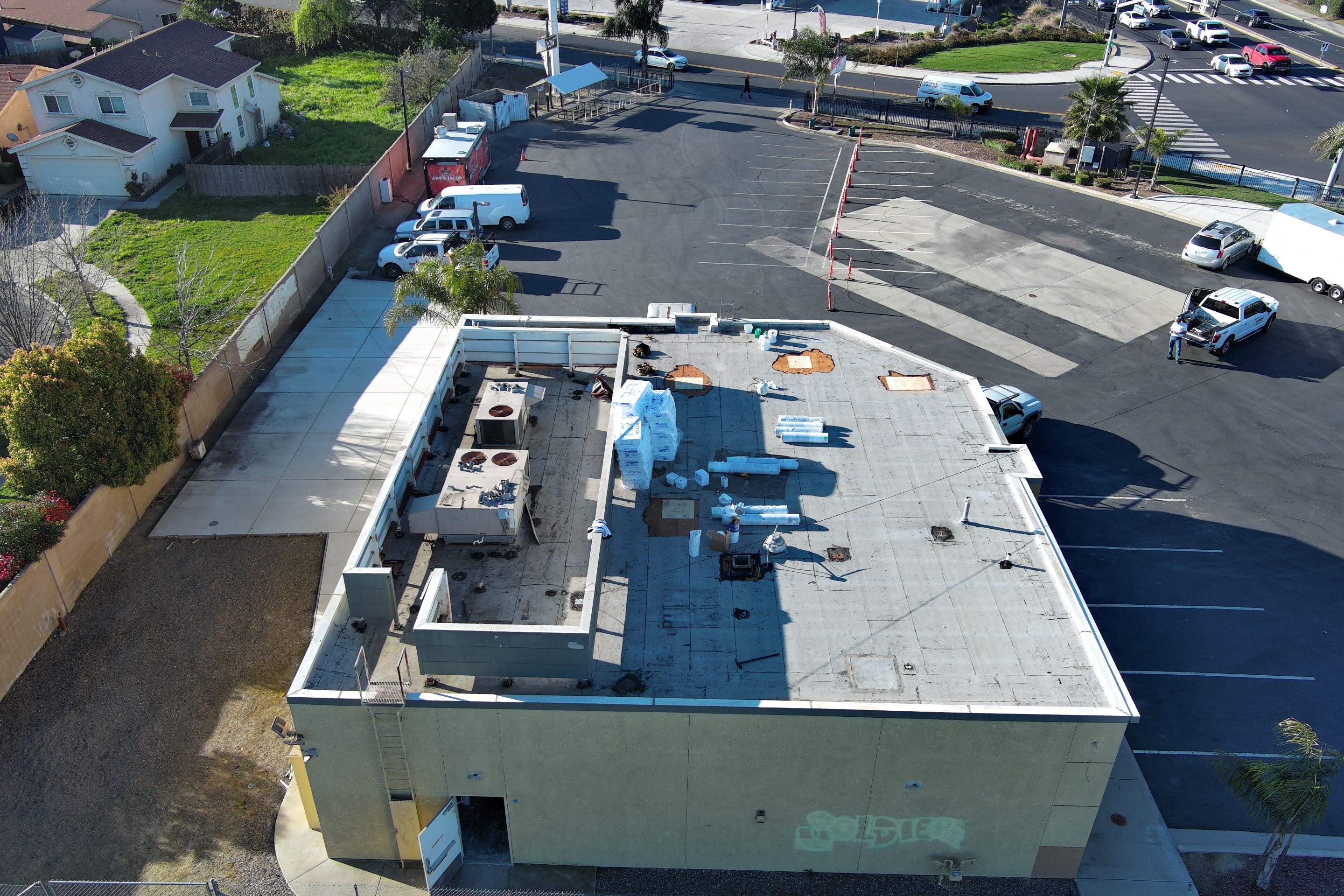 TPO single-ply roofing system using GAF Everguard 60 mil by Straight Edge Roofing Inc