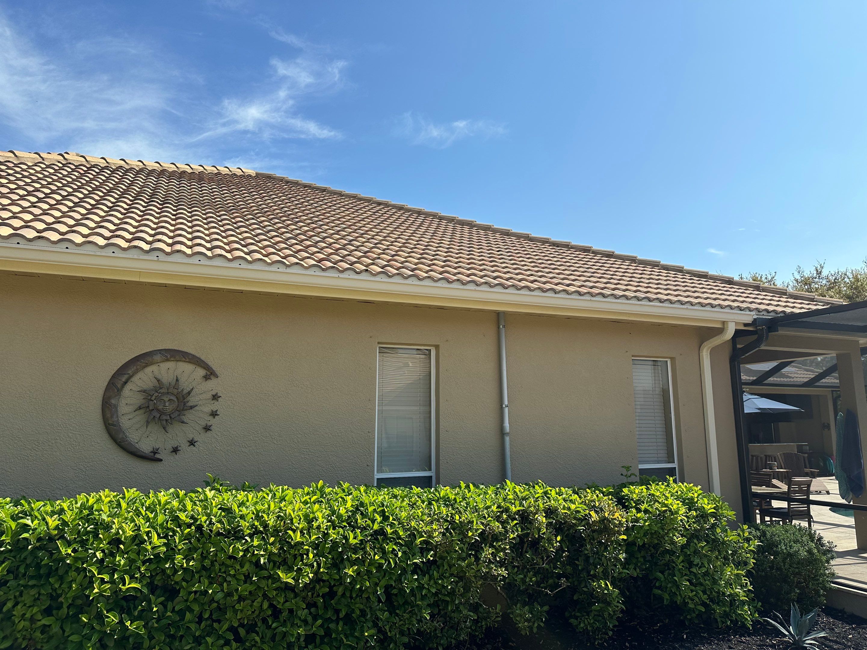 Concrete Tile Roof Cleaning in Winding River Community, Bradenton, FL | Sunshine AquaWash by Sunshine AquaWash