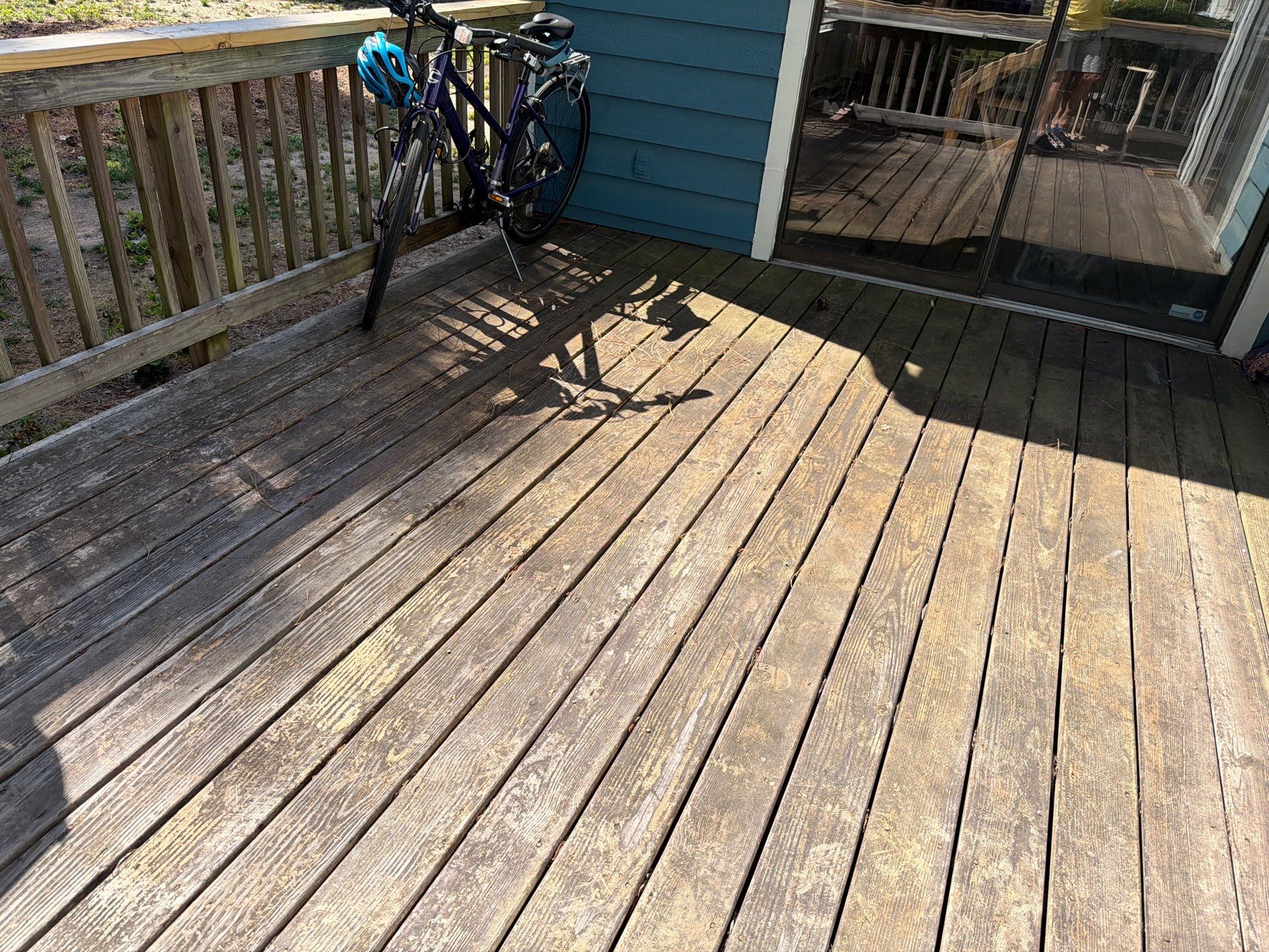 Deck using Wood Sealant by DuraSeal
