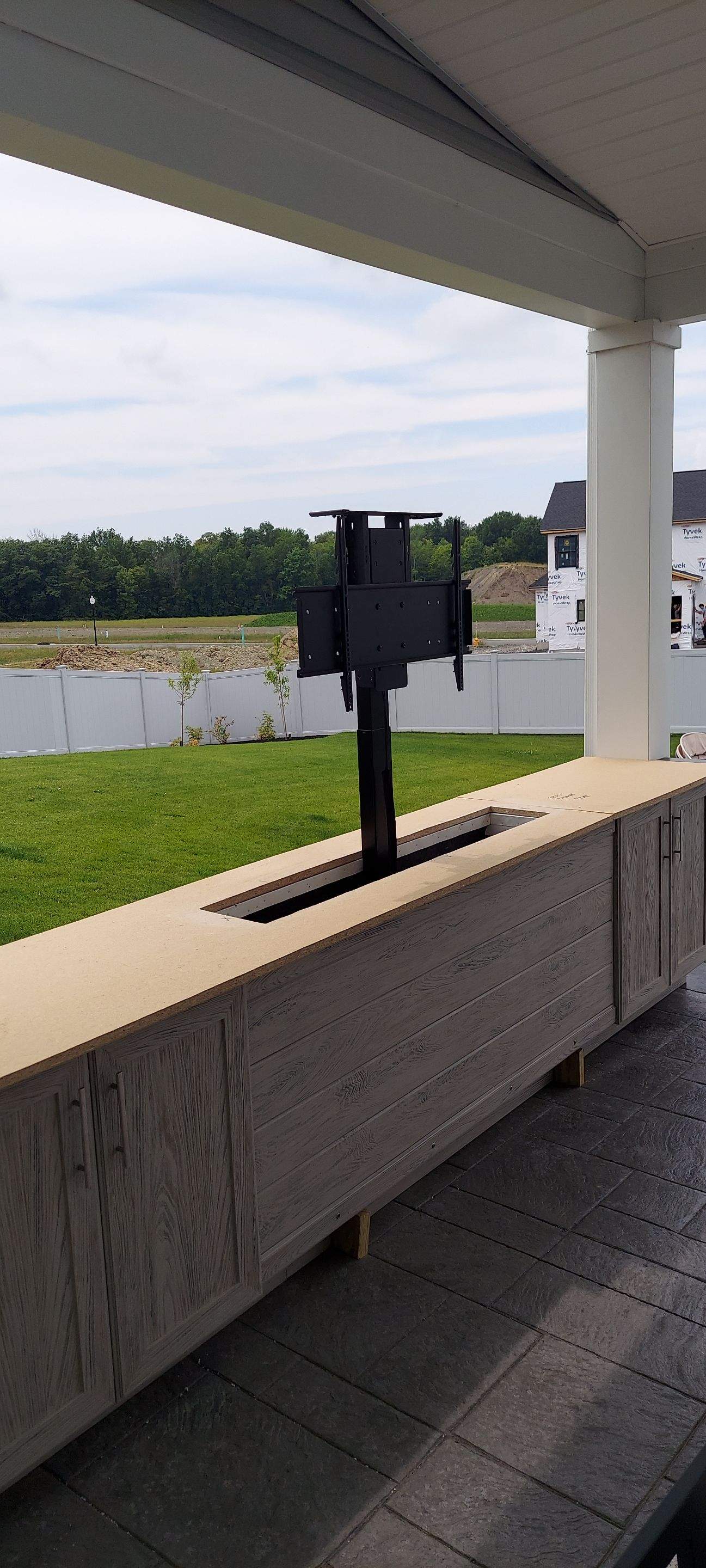Outdoor Living - Addition by Ivy Lea Construction