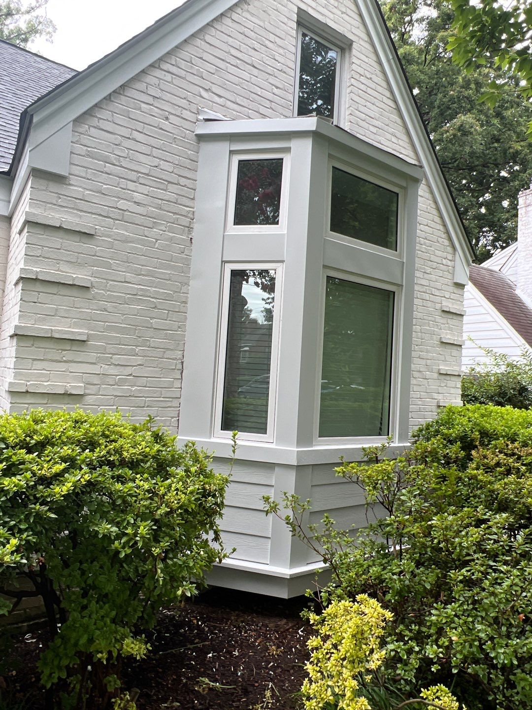 Arlington Hardie Installation - Arctic White by RM Banning, Inc.