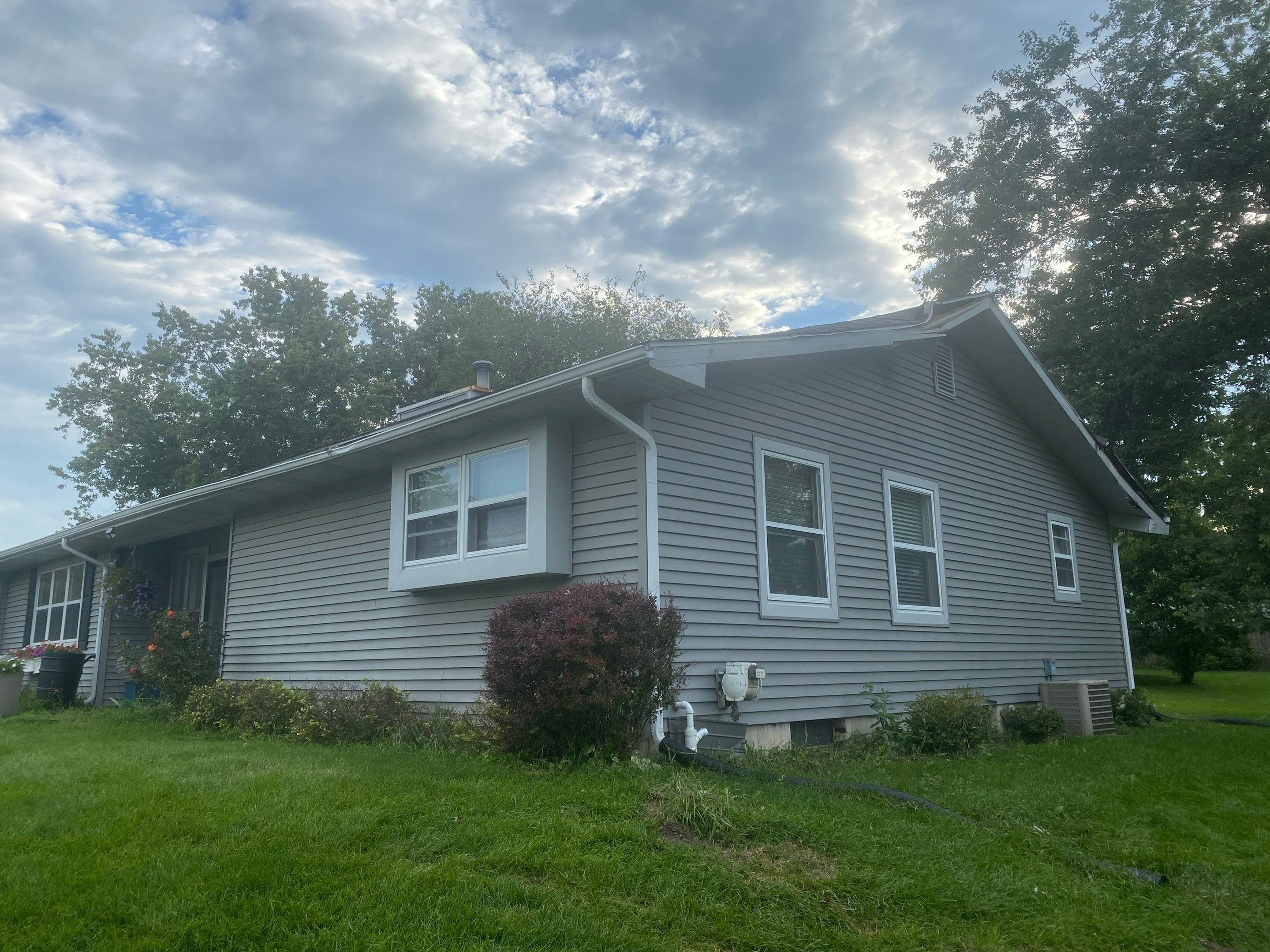 Residential Roofing Installation using Certainteed Landmark ClimateFlex by GRACCO