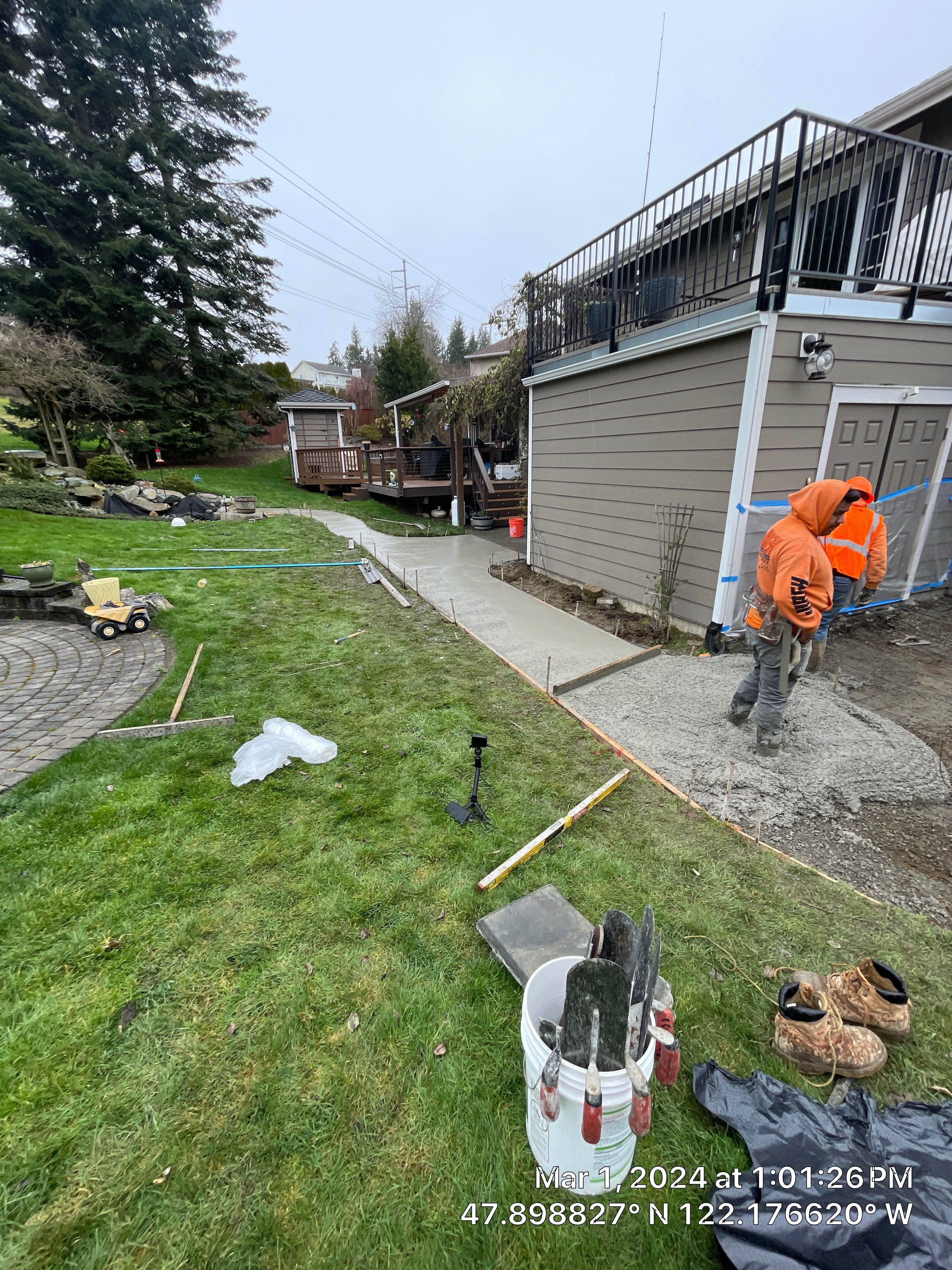Wayne | Concrete patio & Walkway by Jireh Asphalt & Concrete Inc 