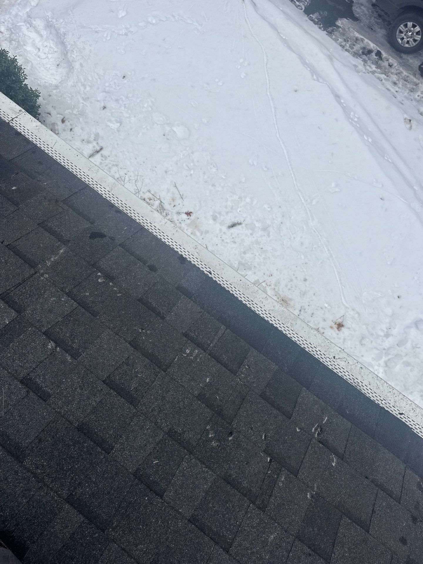 Ice Dam Removal & Snow Removal in Billerica, MA  by Mighty Dog Roofing of Greater Middlesex County