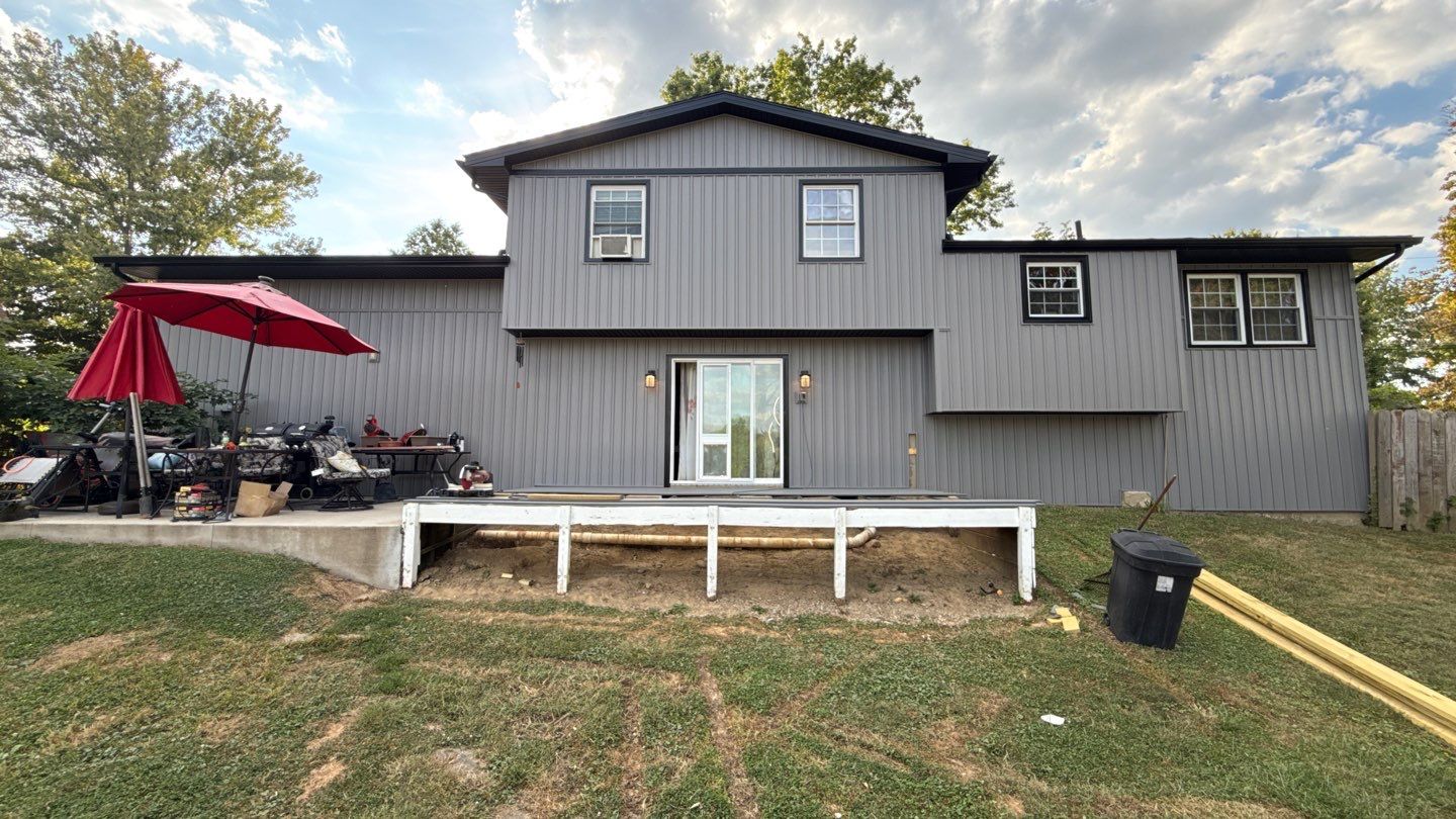 Lori & Darren Burrows by Silver Leaf Contracting 