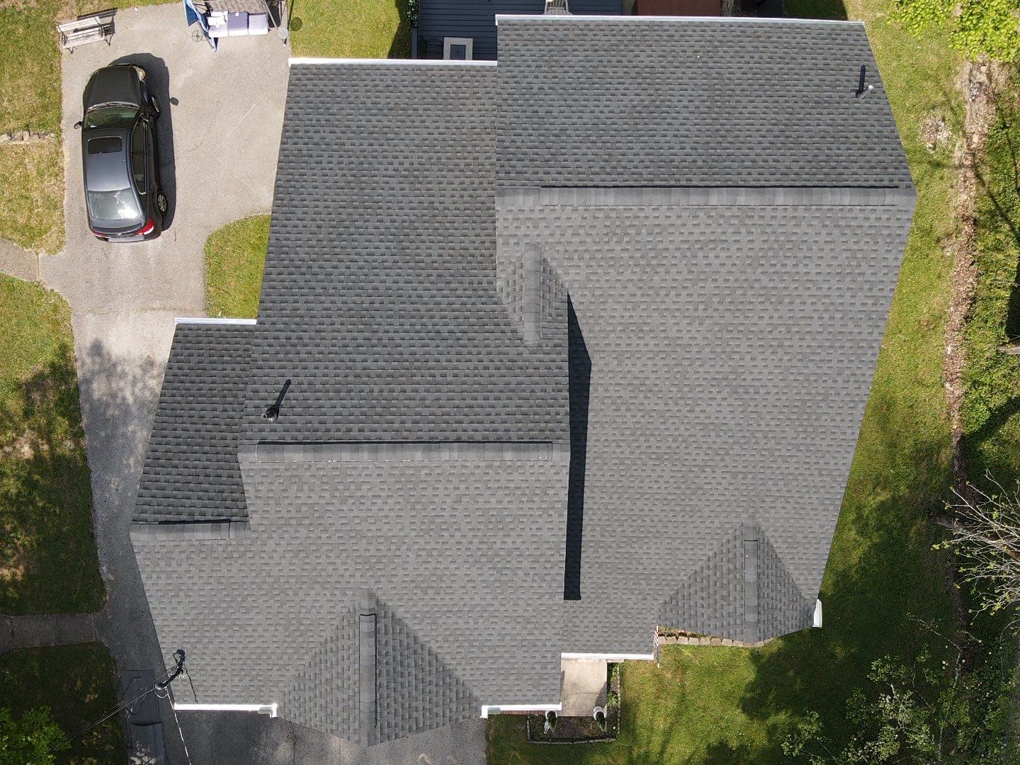 Residential Roofing Installation using GAF Timberline HDZ Charcoal by Rainstoppers Roofing