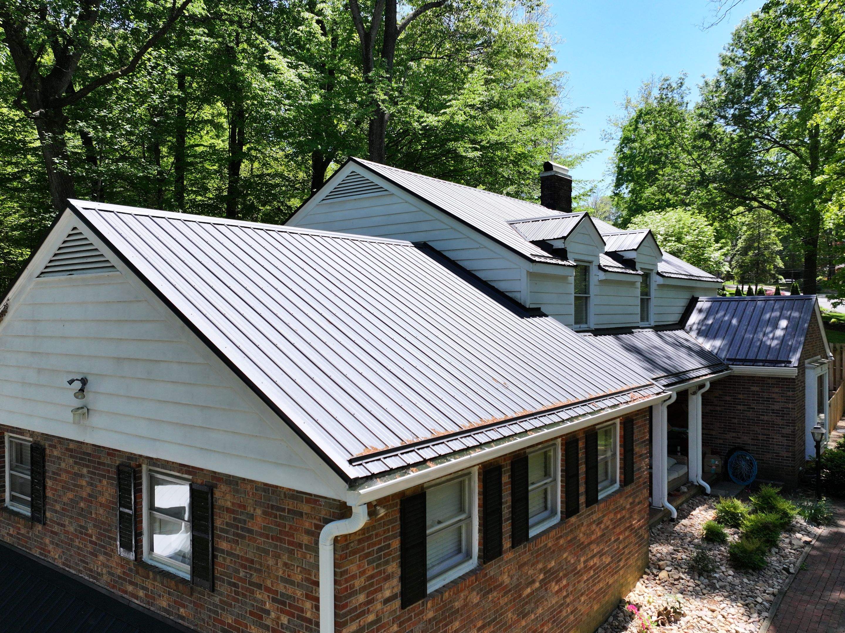 Pipkin Residence by Omnia Roofing