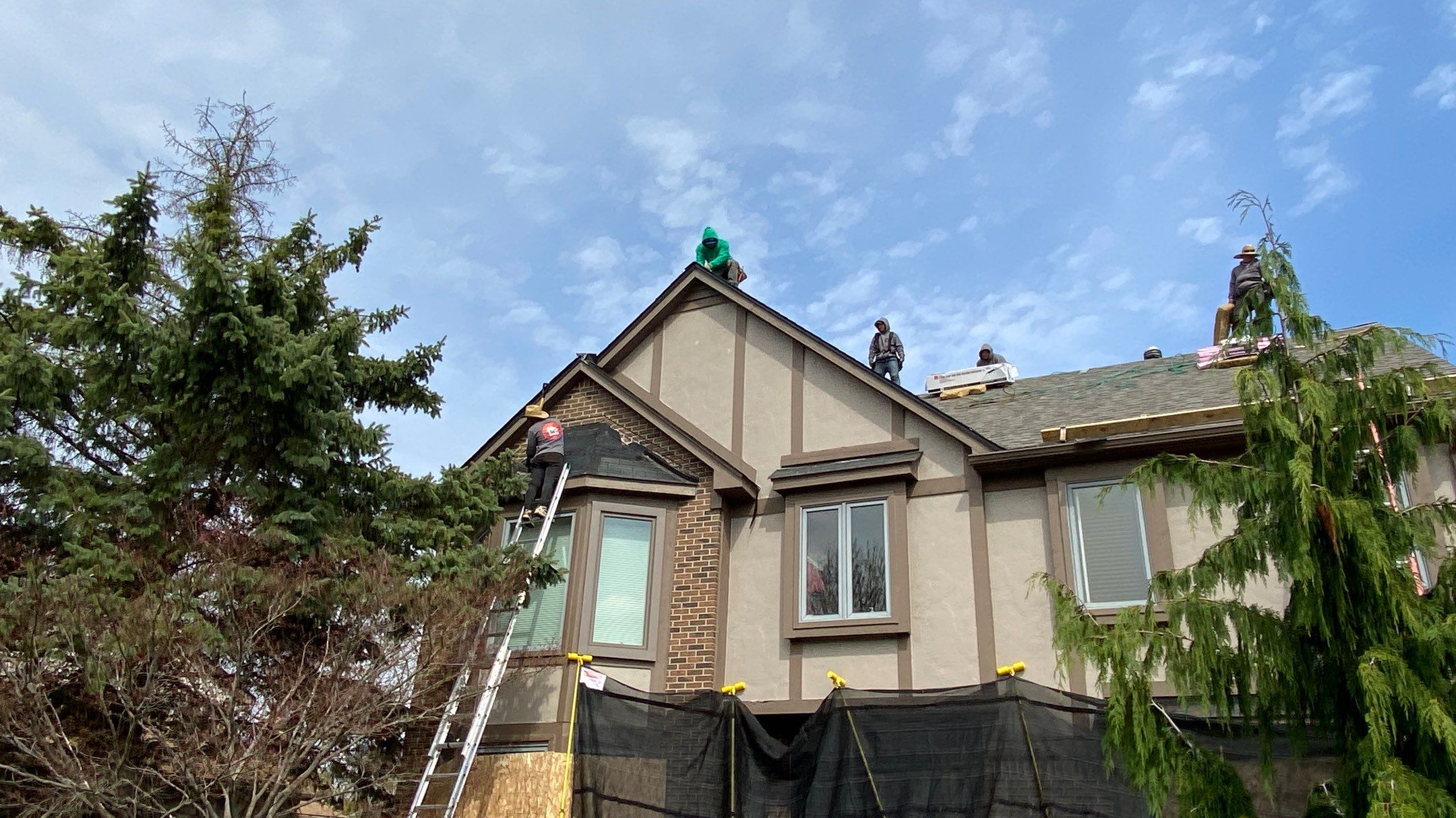 Roof Replacement using CertainTeed Landmark by 180 Contractors