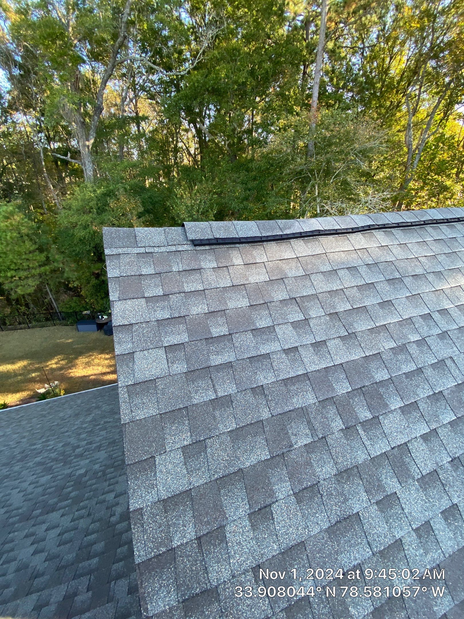 GAF HDZ - Weathered Wood by Linta Roofing Inc