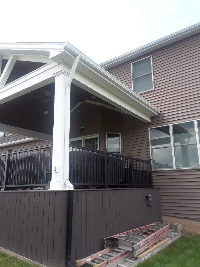 Outdoor Living - Addition by Ivy Lea Construction