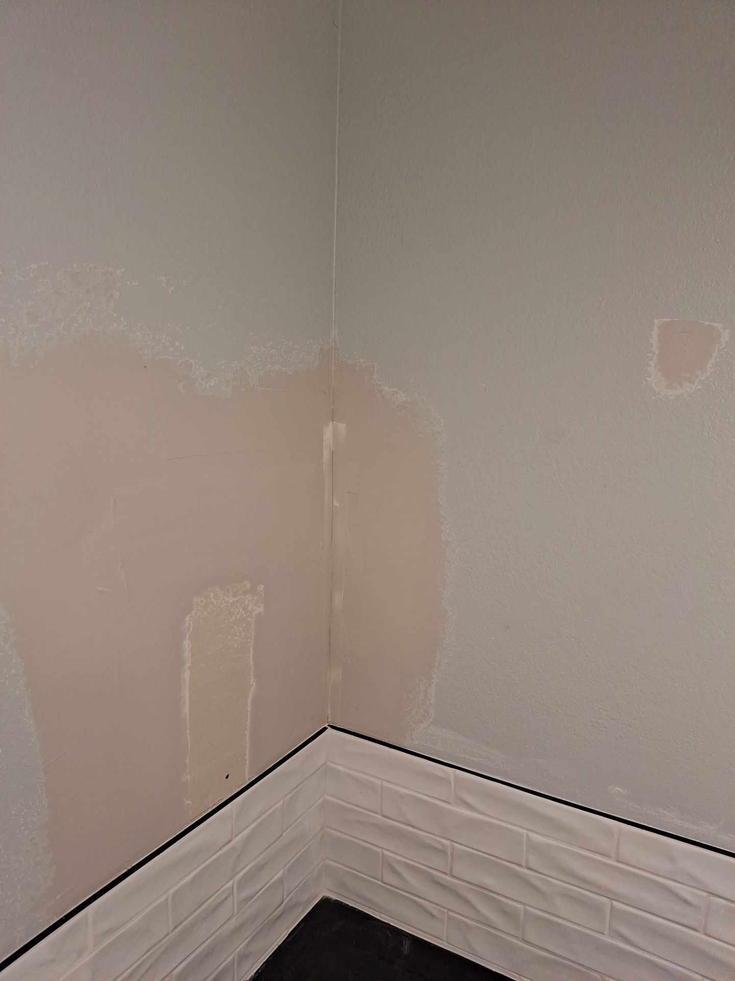 Interior Painting in Tyler, TX | Bathroom & Living Room Ceilings Renewal by Quality Coats Painting