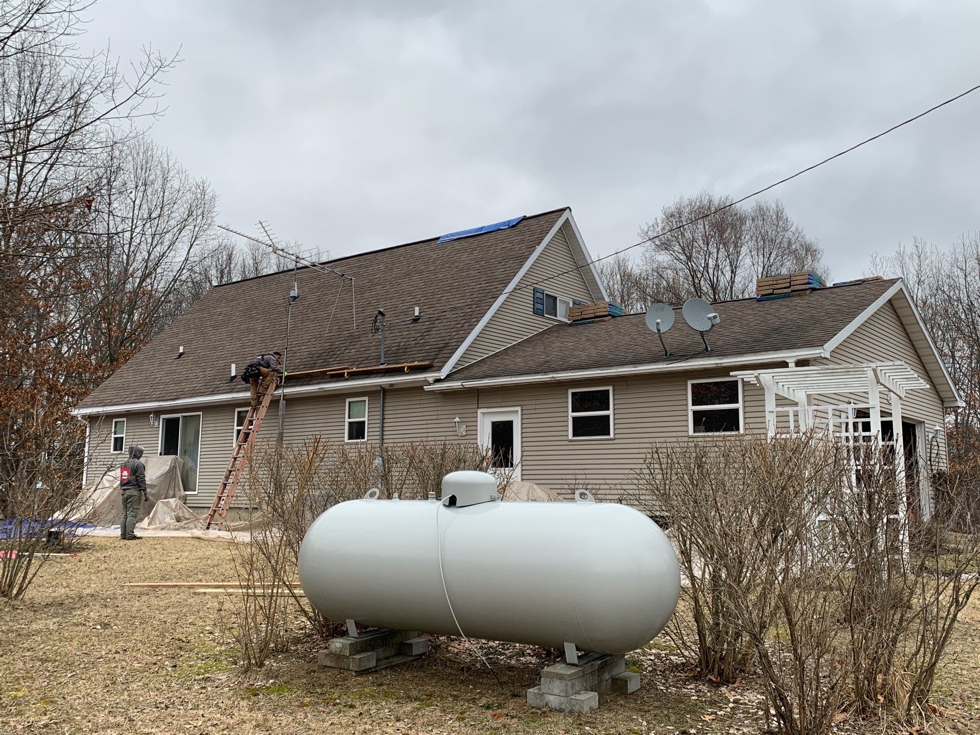 Roof Replacement using CertainTeed Landmark by 180 Contractors
