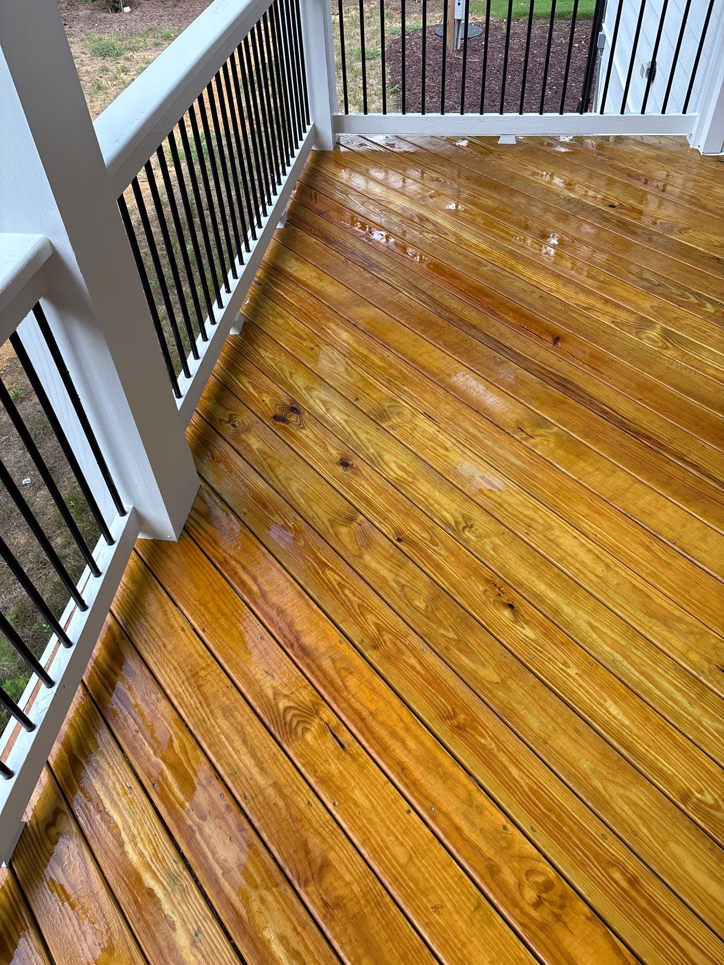 Wood Deck using Wood Sealant by DuraSeal